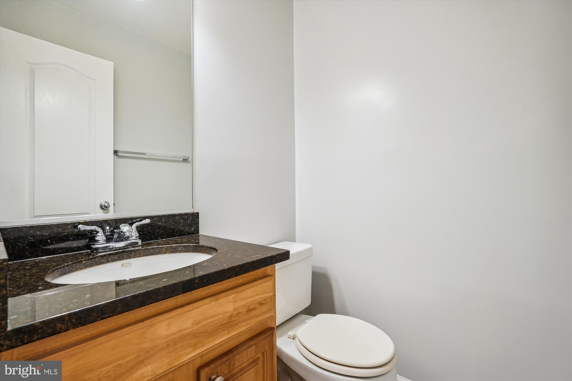 MONTGOMERY CHASE - Residential Lease