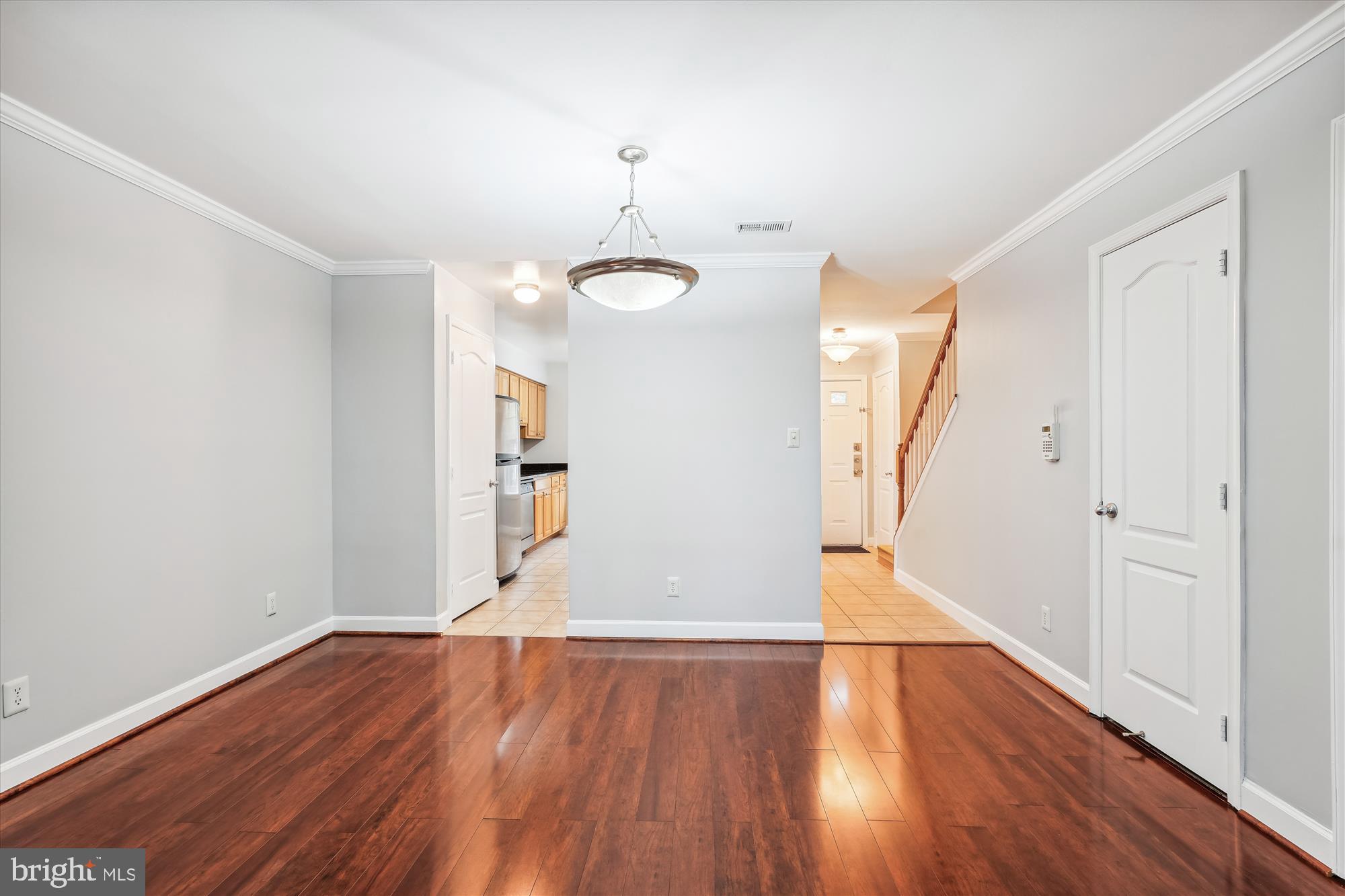 MONTGOMERY CHASE - Residential Lease