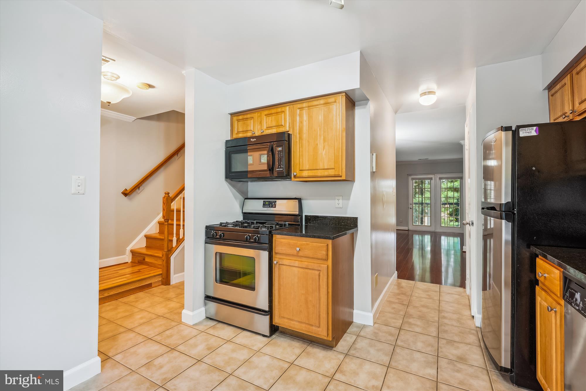 MONTGOMERY CHASE - Residential Lease