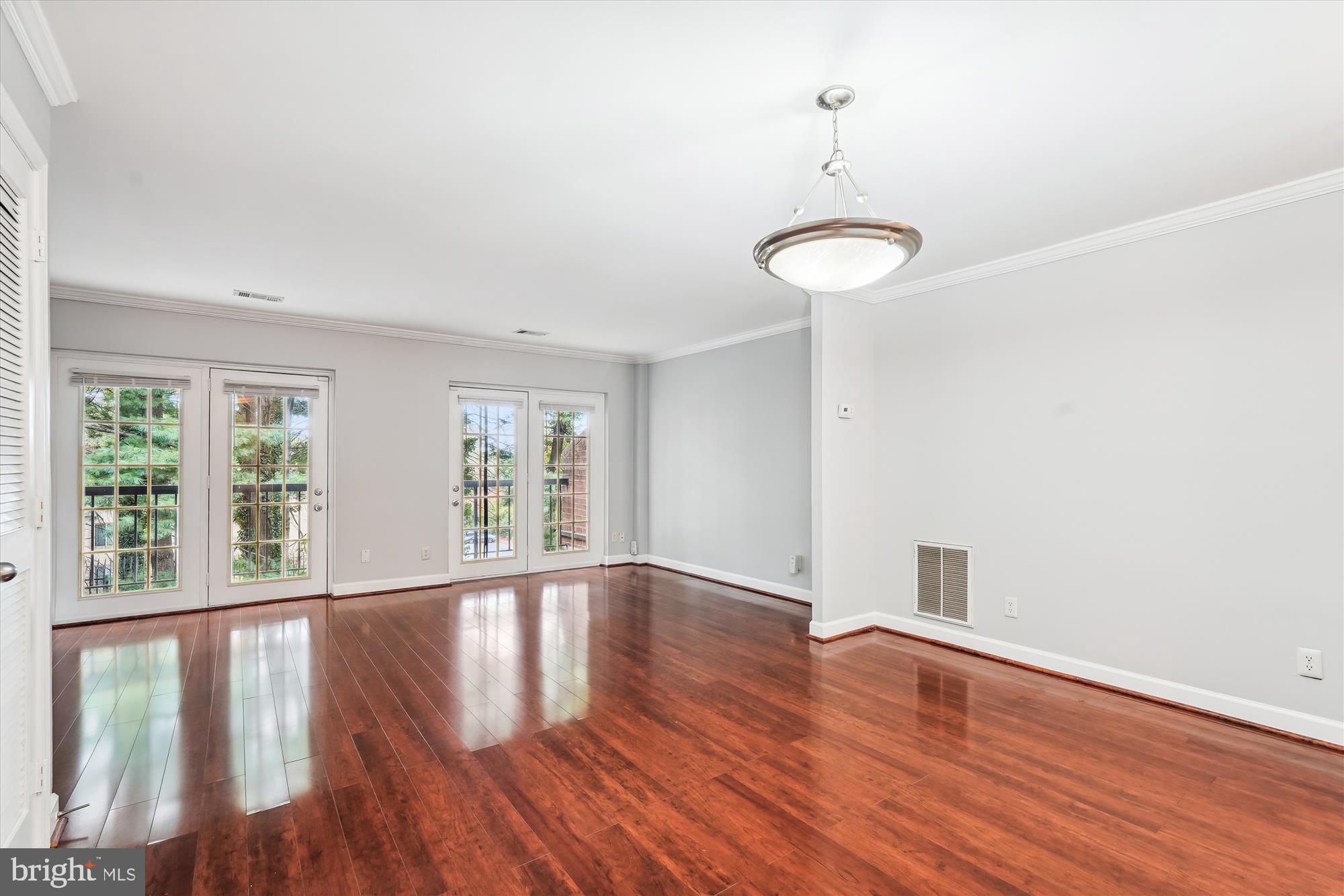 MONTGOMERY CHASE - Residential Lease