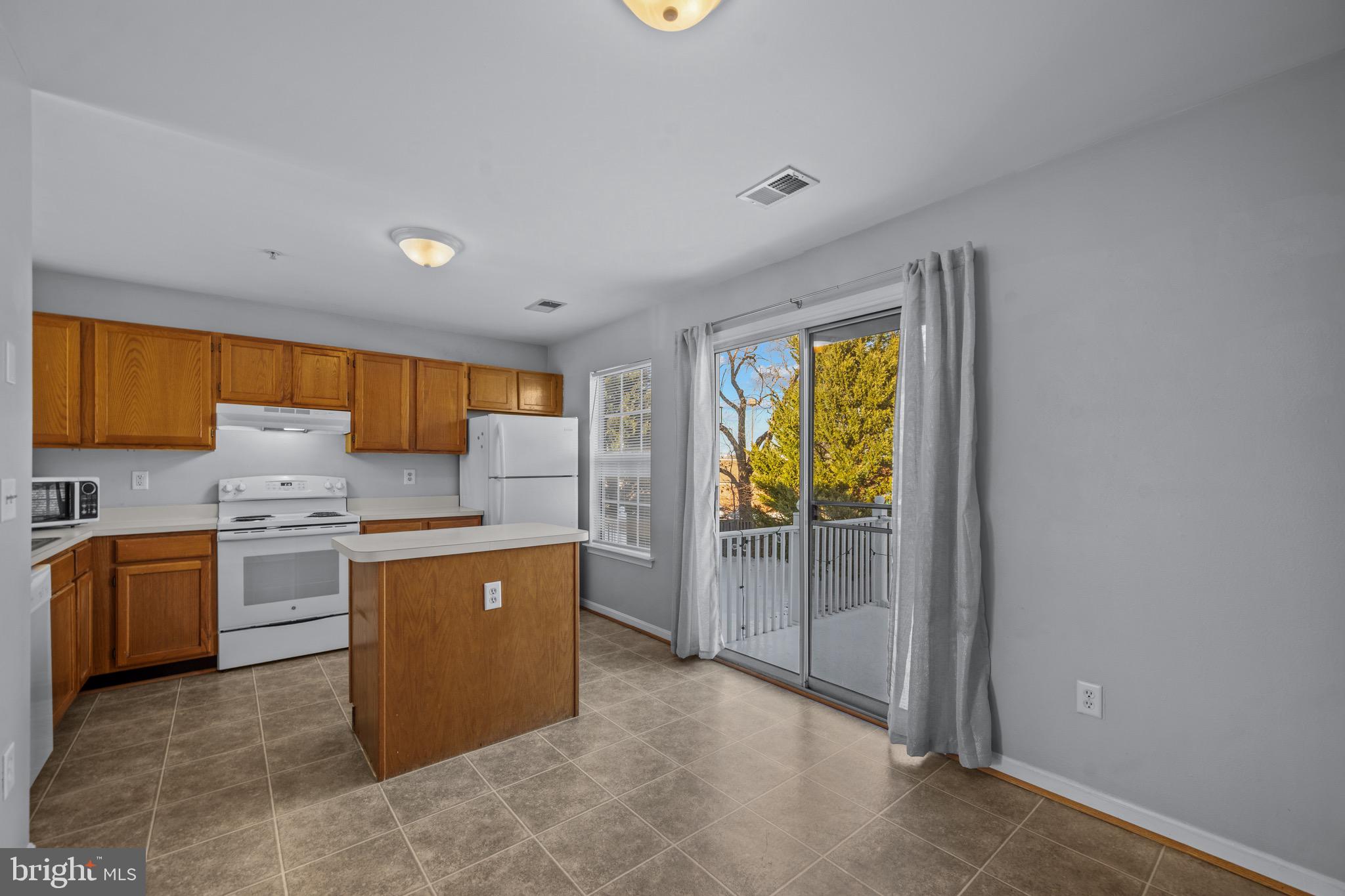 CEDAR GROVE - Residential