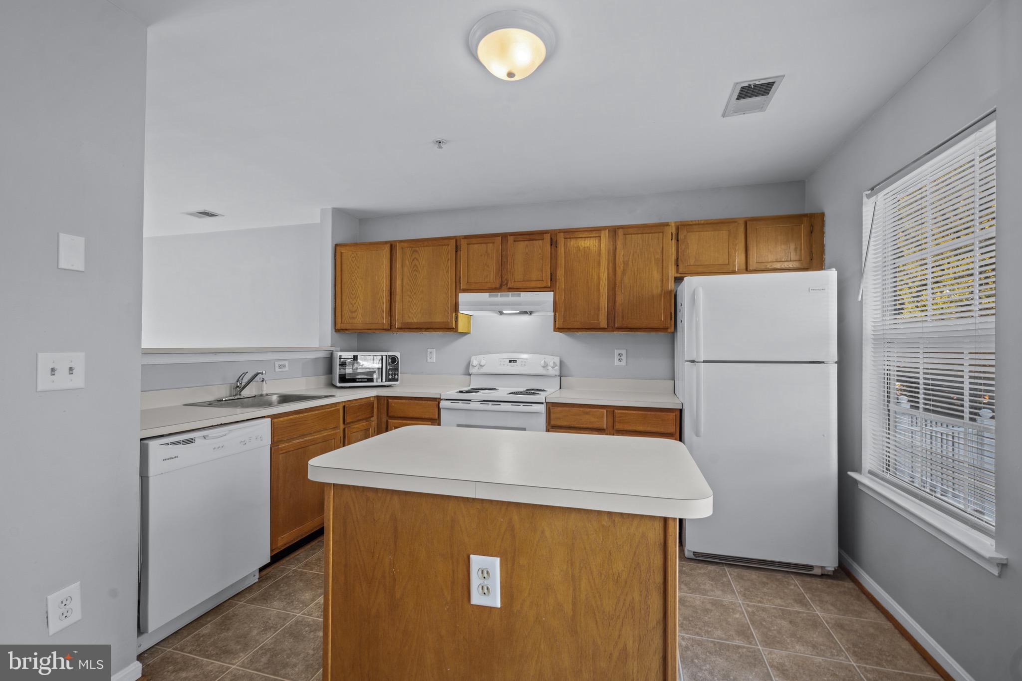 CEDAR GROVE - Residential