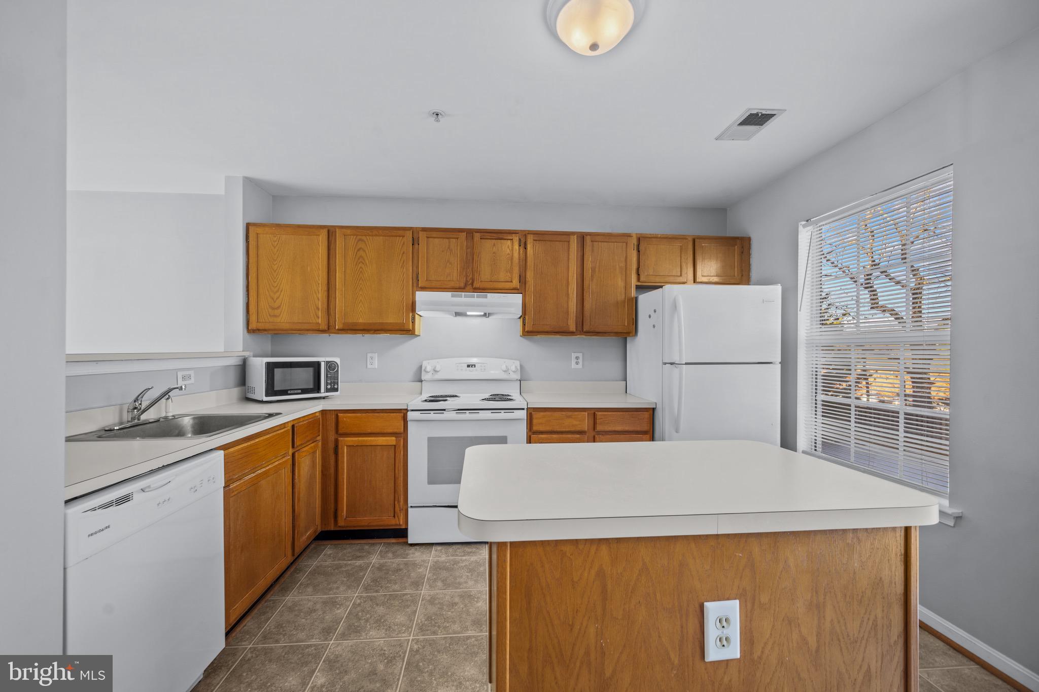 CEDAR GROVE - Residential