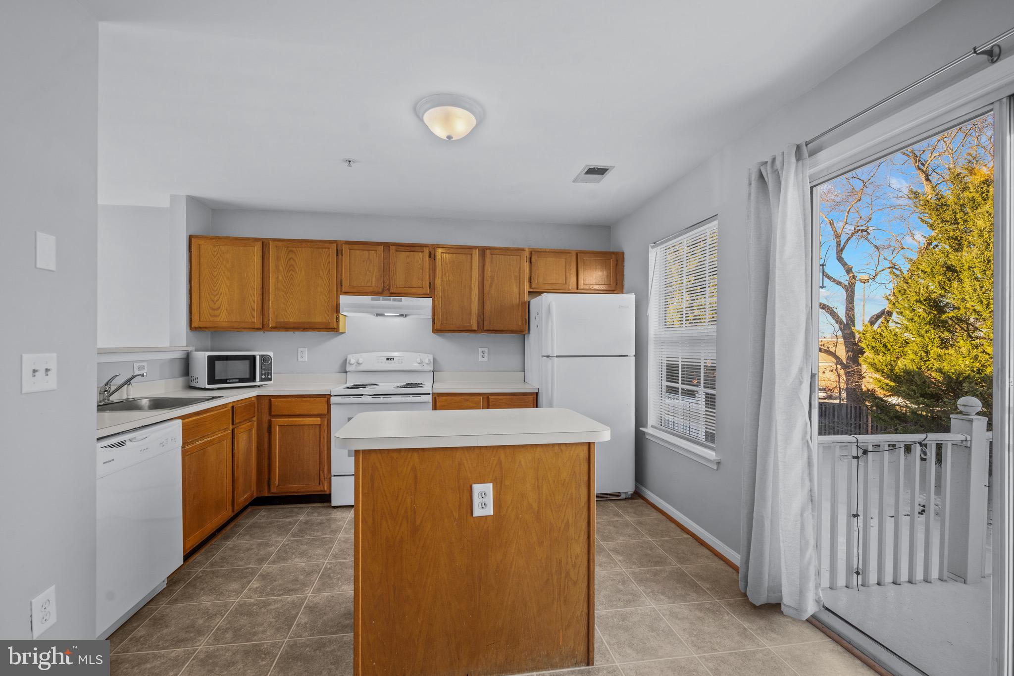 CEDAR GROVE - Residential