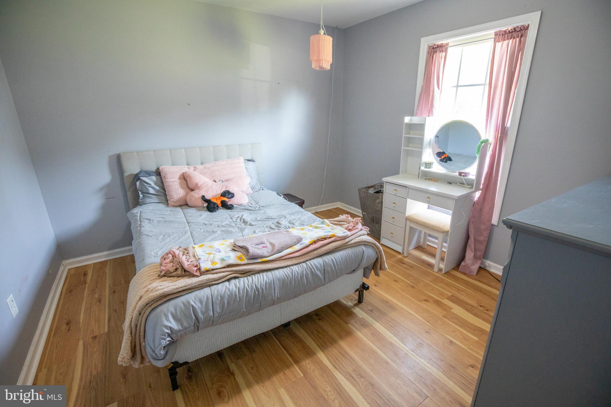 PINE GROVE ESTATES - Residential