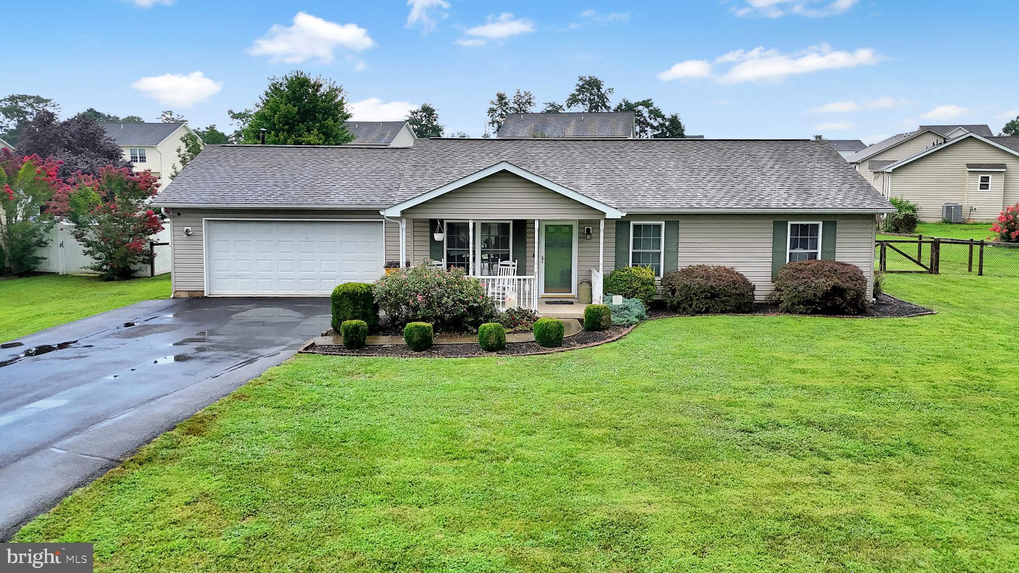 PINE GROVE ESTATES - Residential