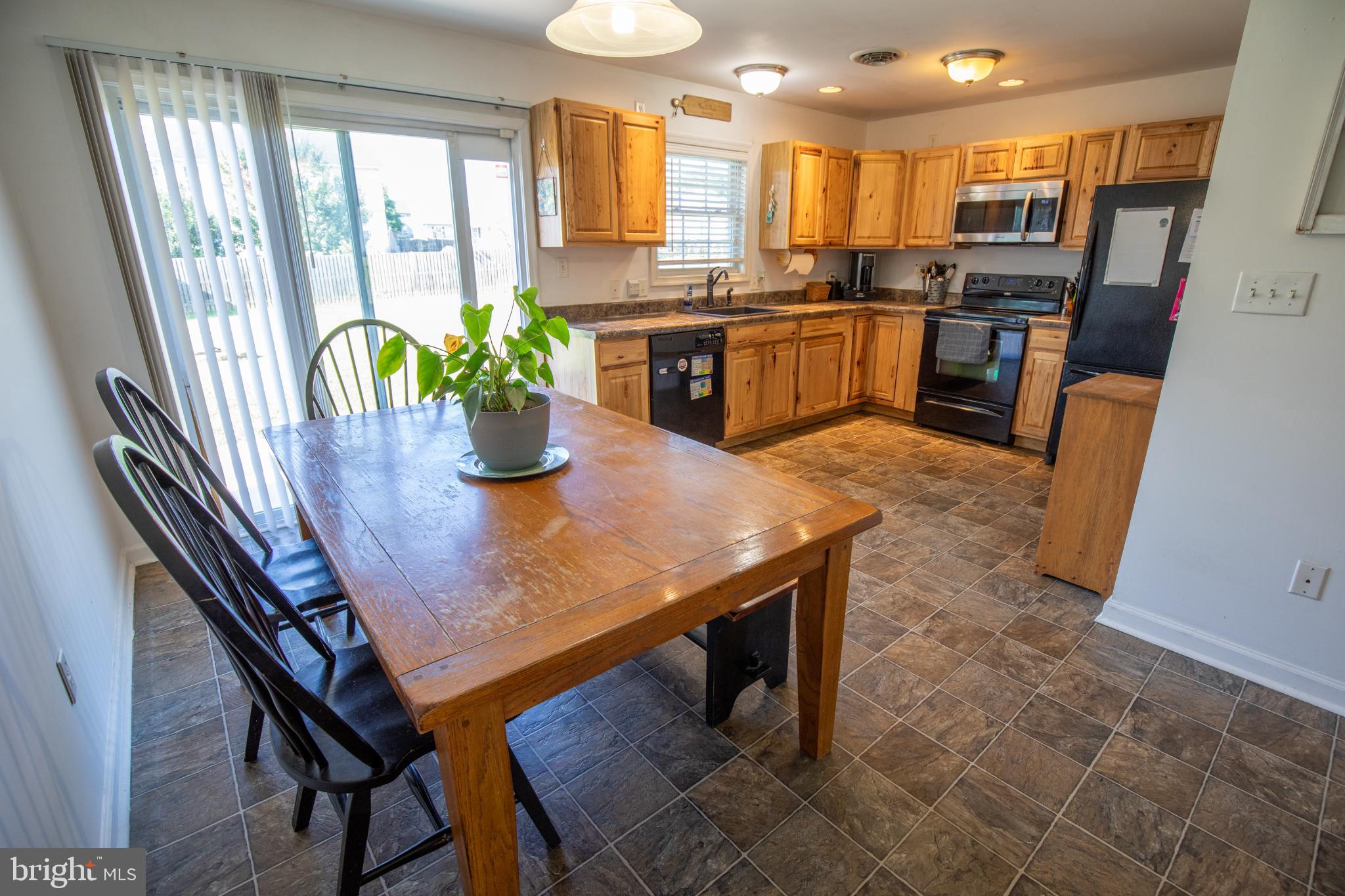 PINE GROVE ESTATES - Residential