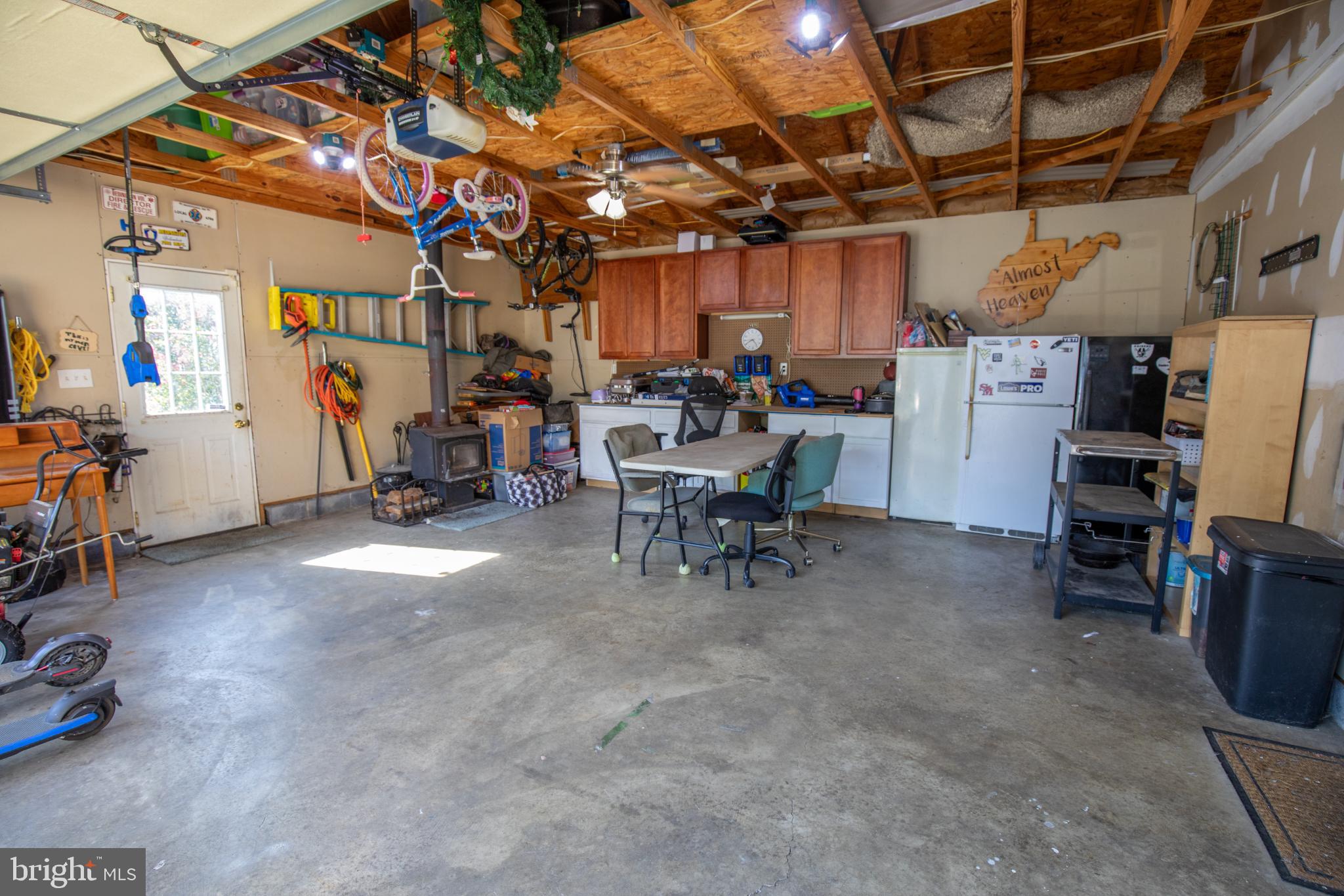 PINE GROVE ESTATES - Residential