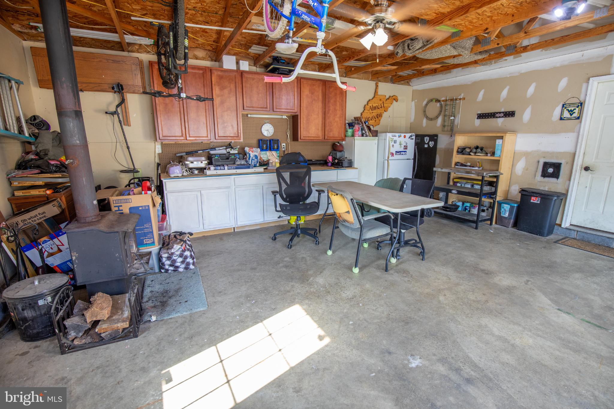 PINE GROVE ESTATES - Residential