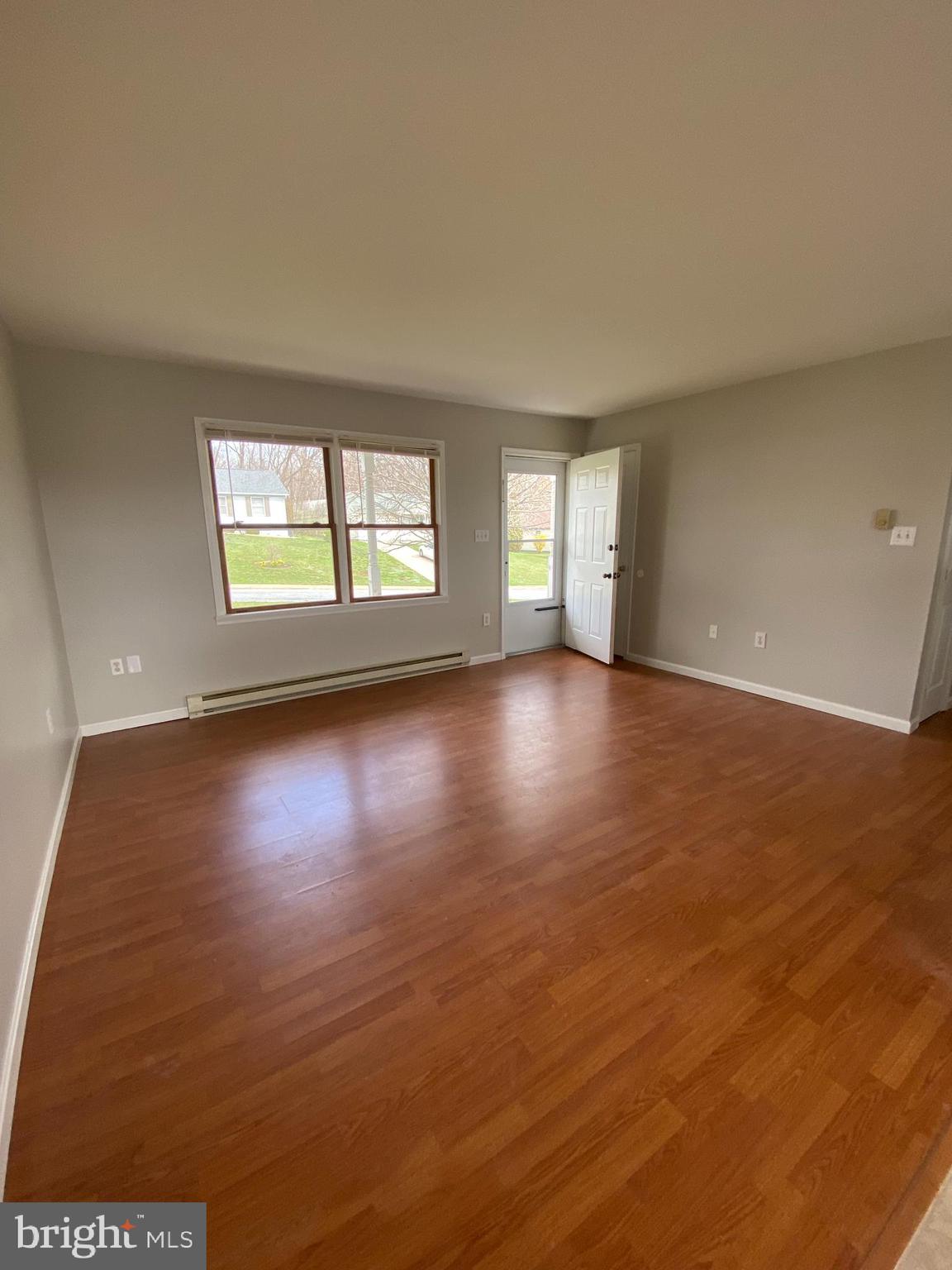 PATRICK HENRY ESTATES - Residential Lease