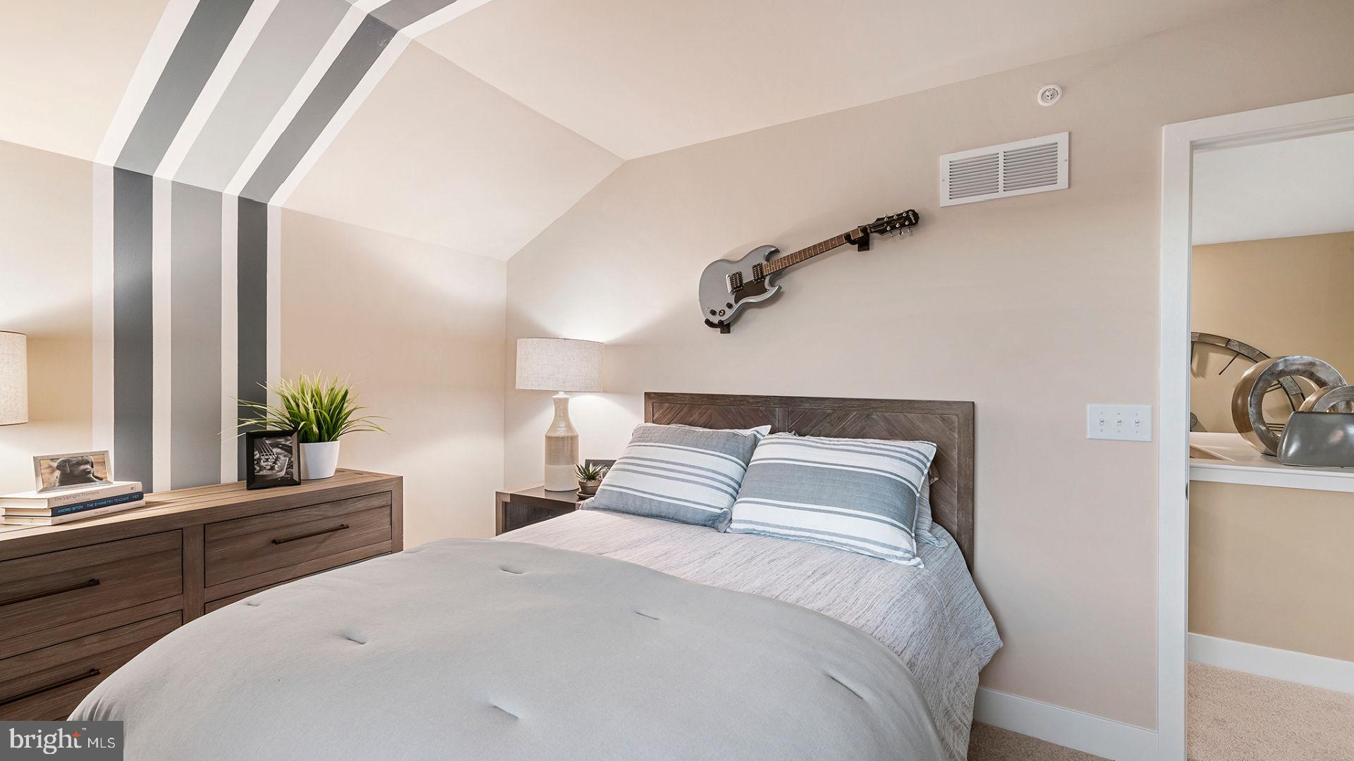 WATERSIDE - Residential