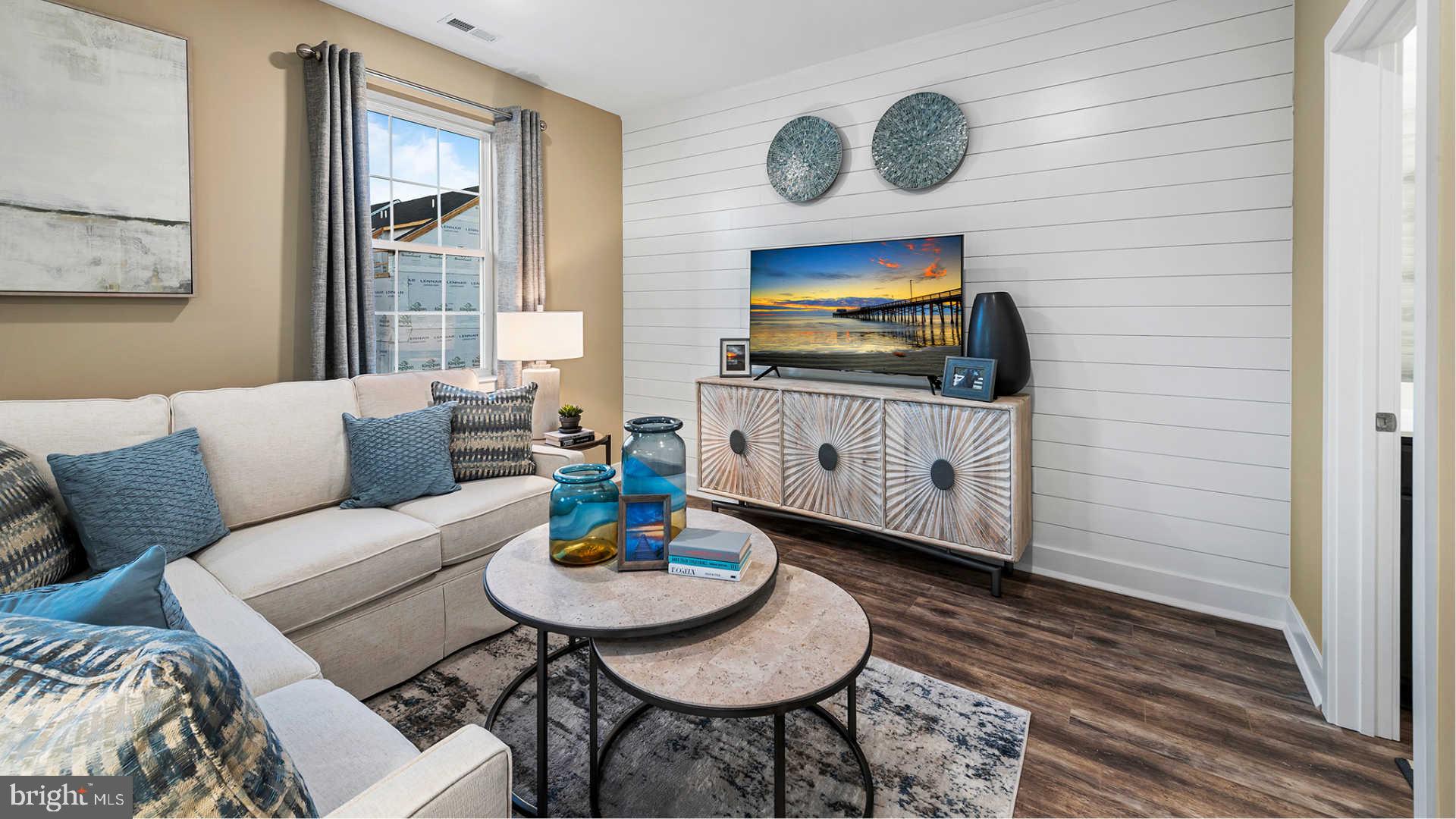 WATERSIDE - Residential