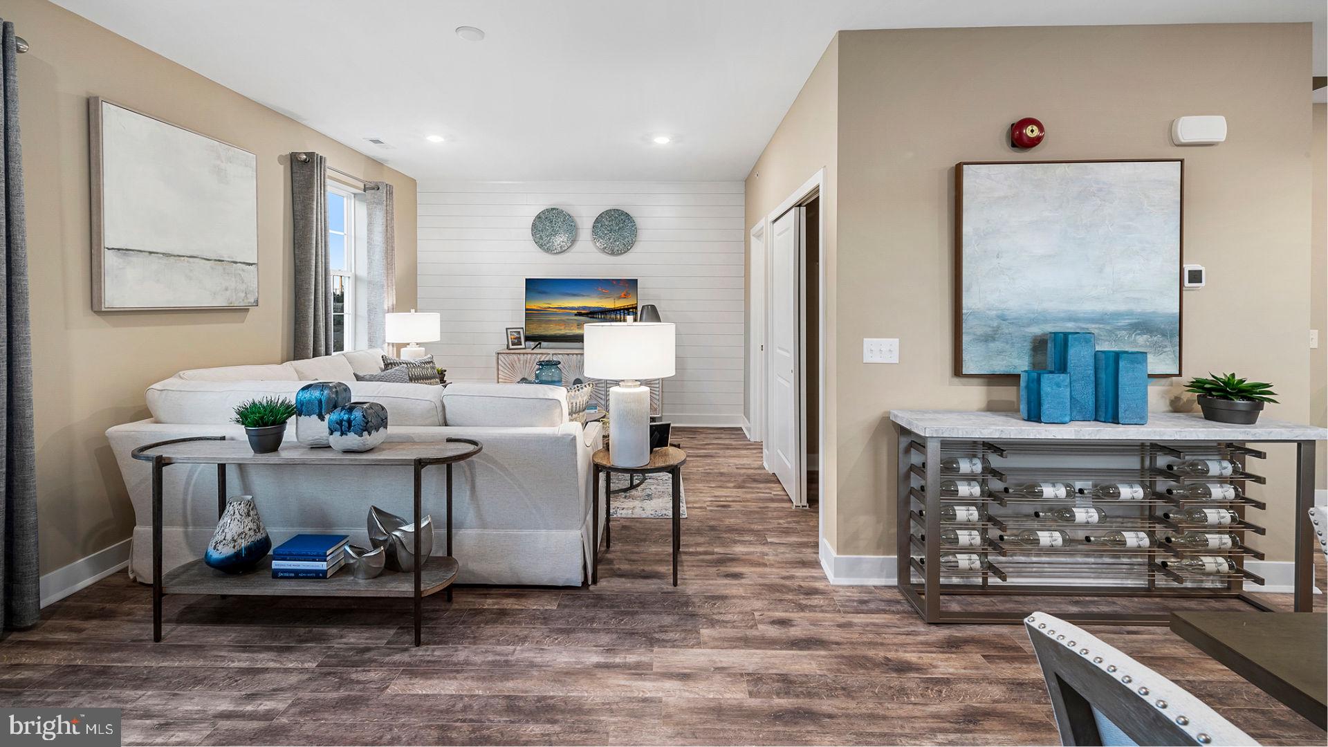 WATERSIDE - Residential