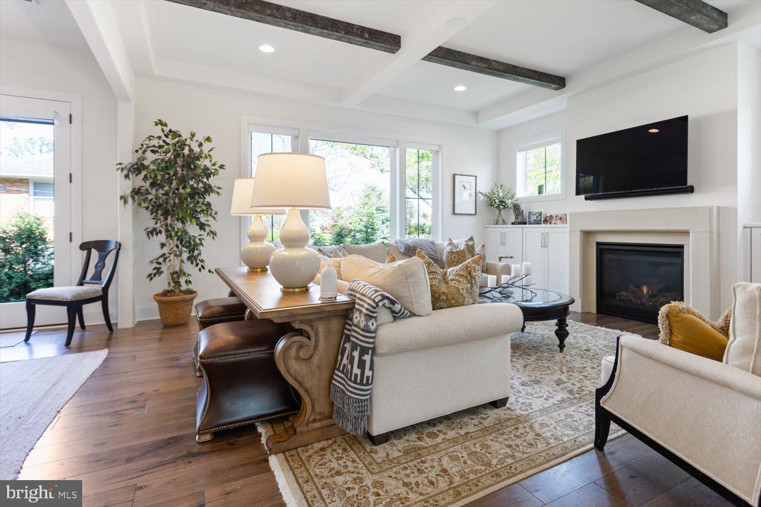 RUCKERS LANGLEY - Residential