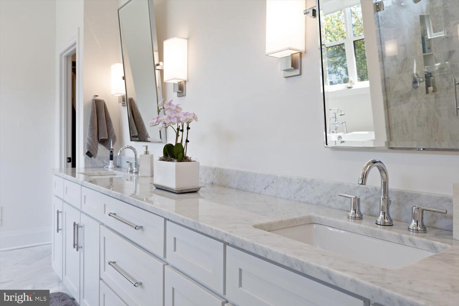 RUCKERS LANGLEY - Residential