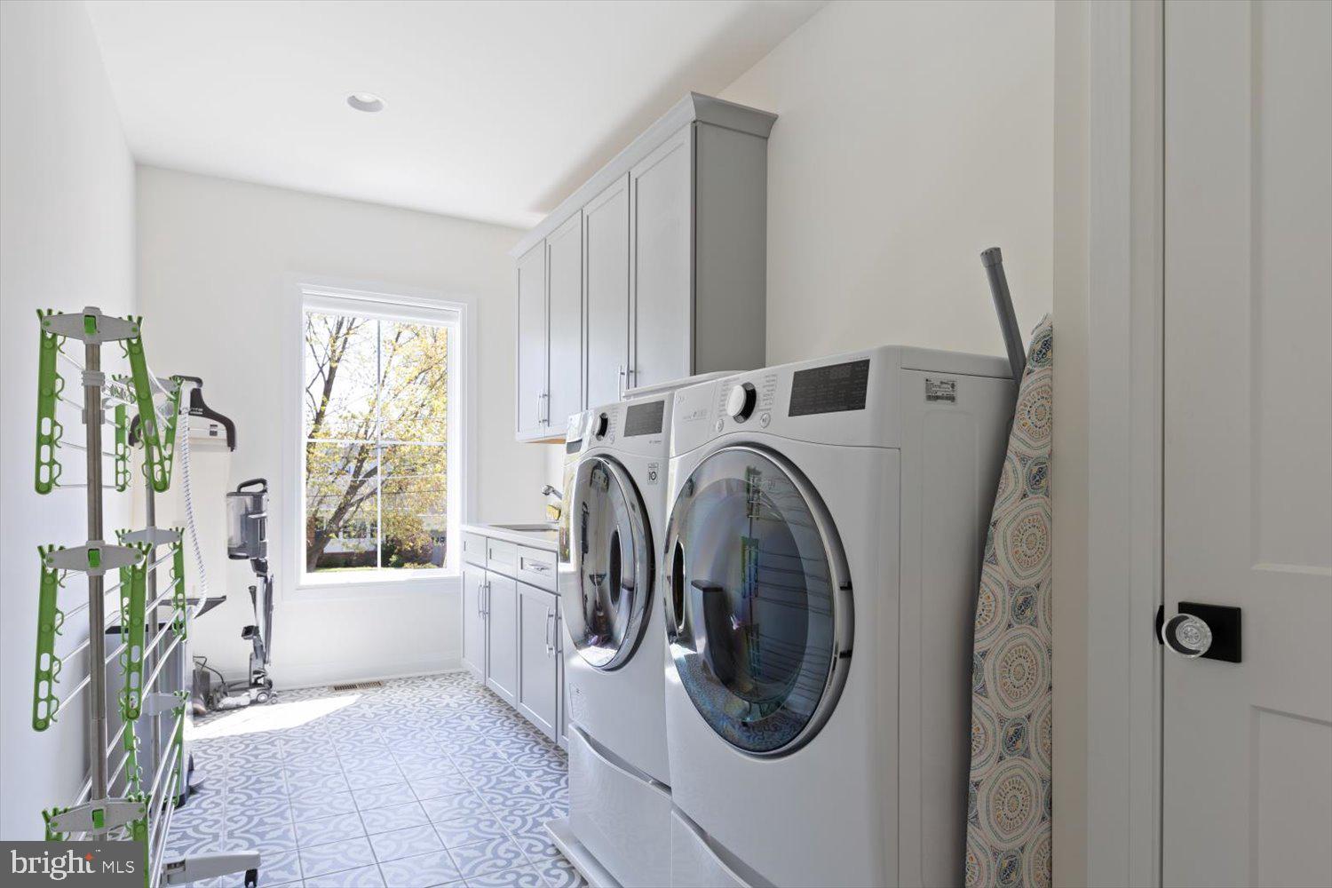 RUCKERS LANGLEY - Residential