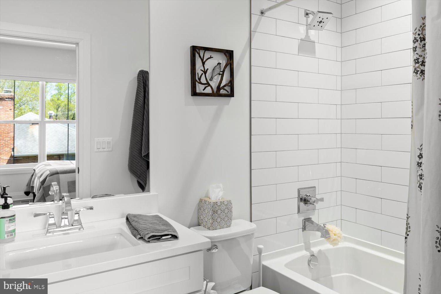 RUCKERS LANGLEY - Residential