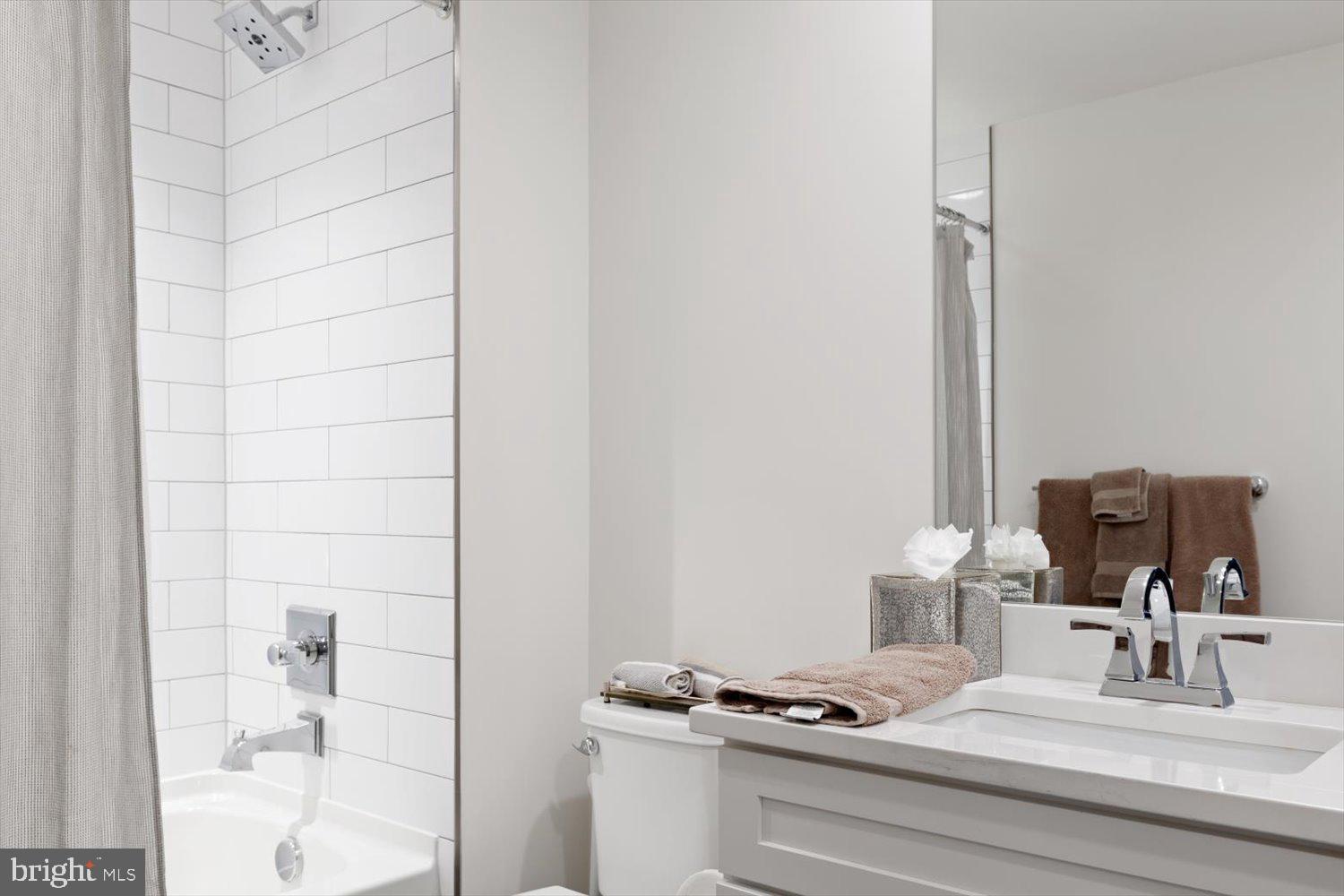 RUCKERS LANGLEY - Residential