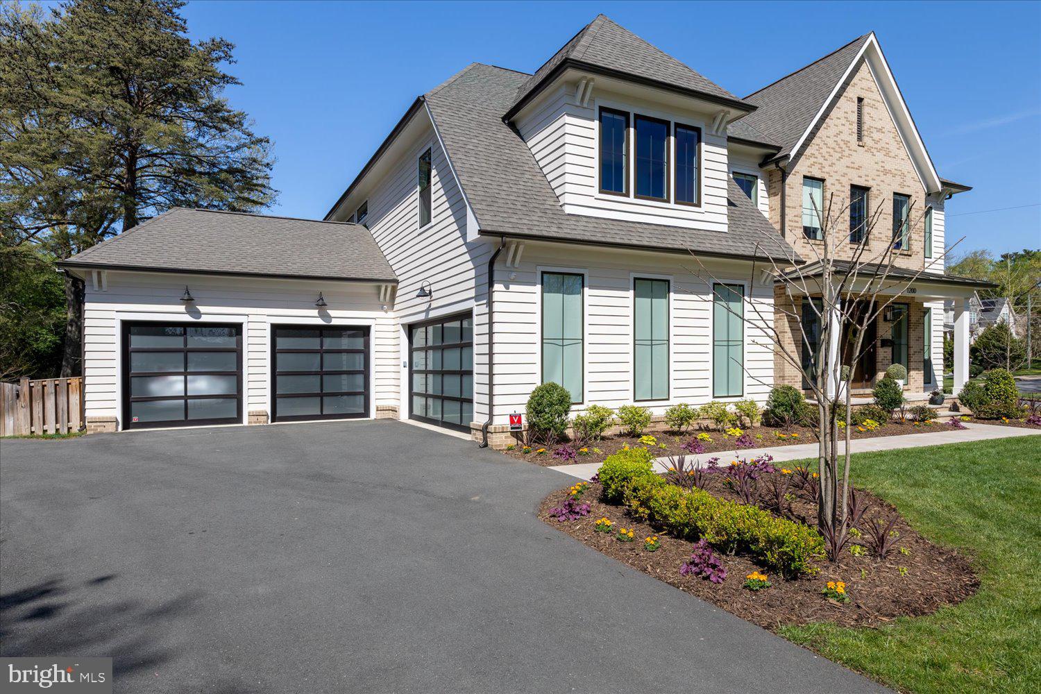 RUCKERS LANGLEY - Residential