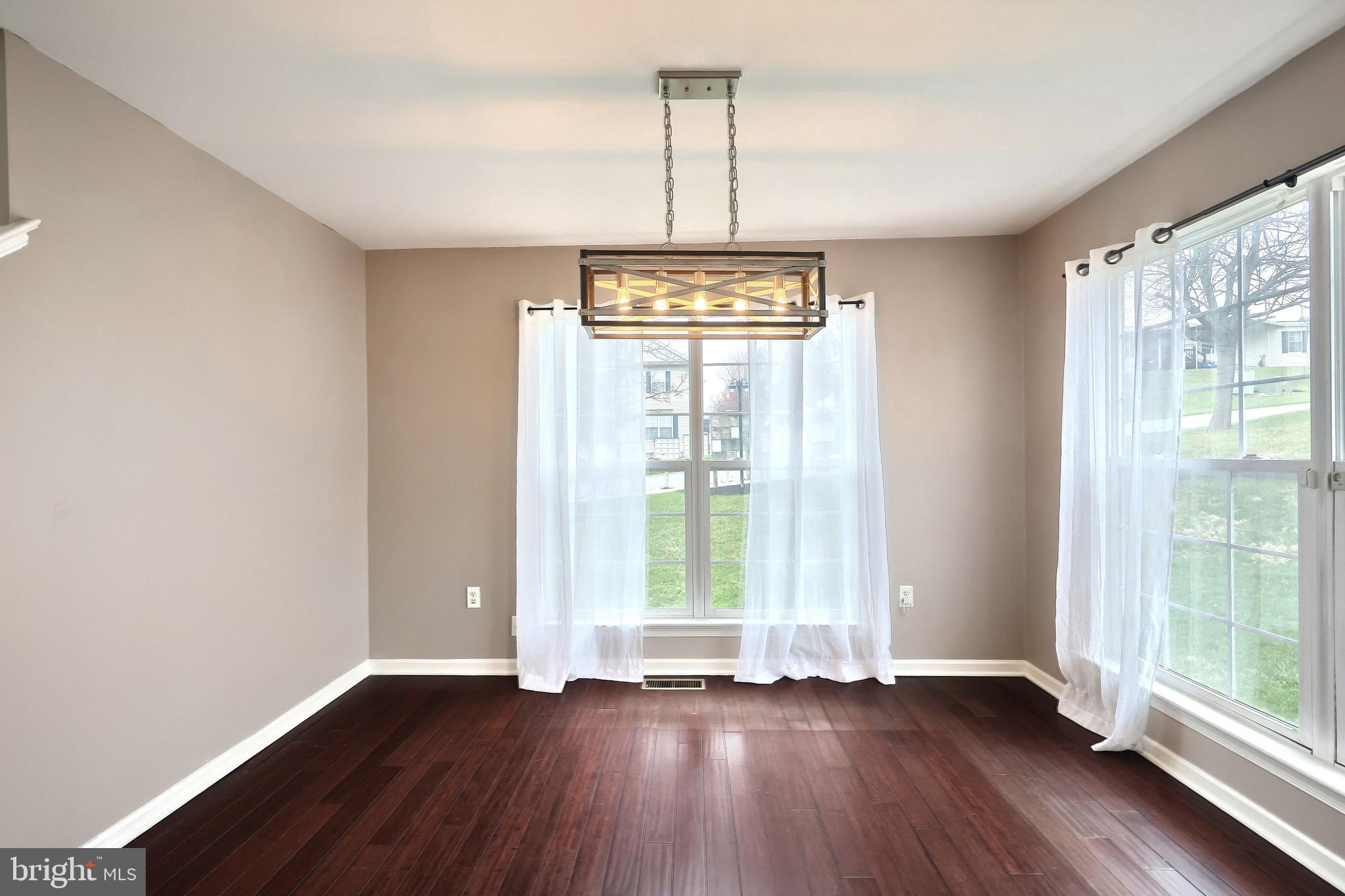 HUNT CLUB - Residential