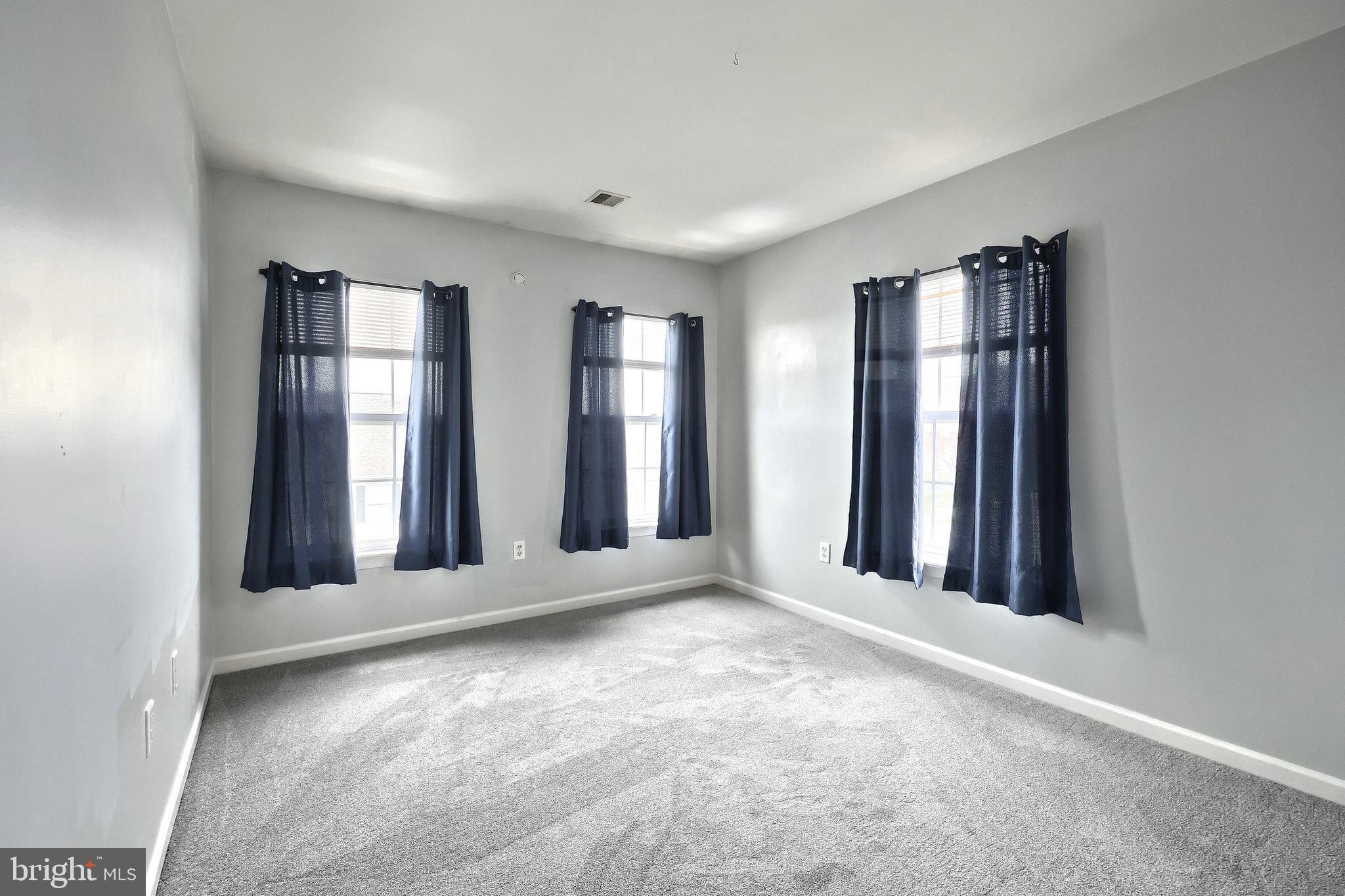 HUNT CLUB - Residential