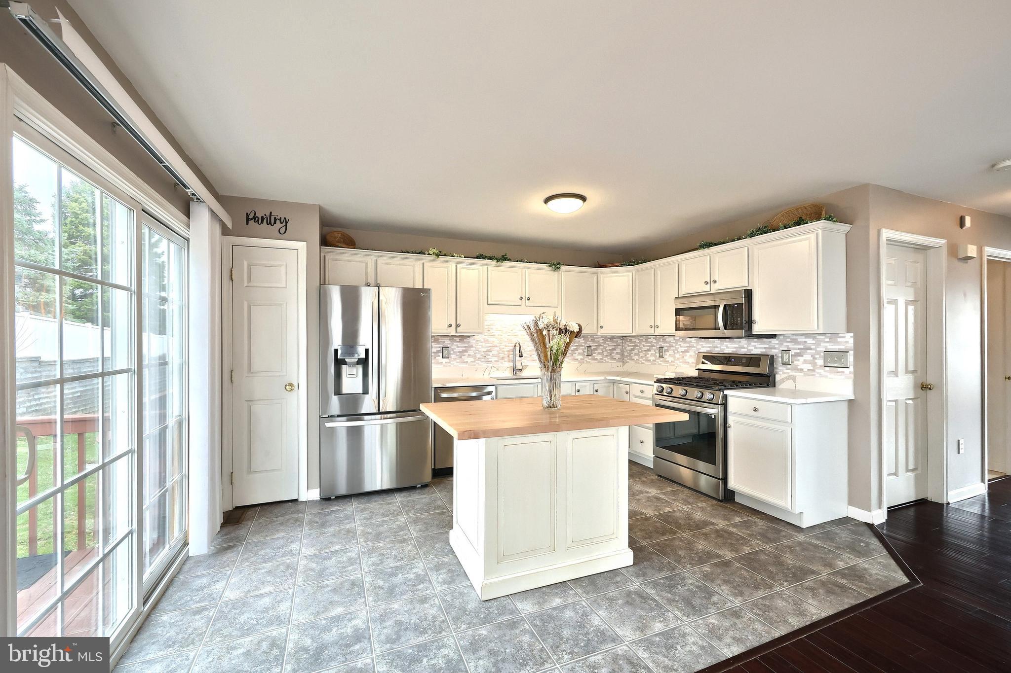 HUNT CLUB - Residential