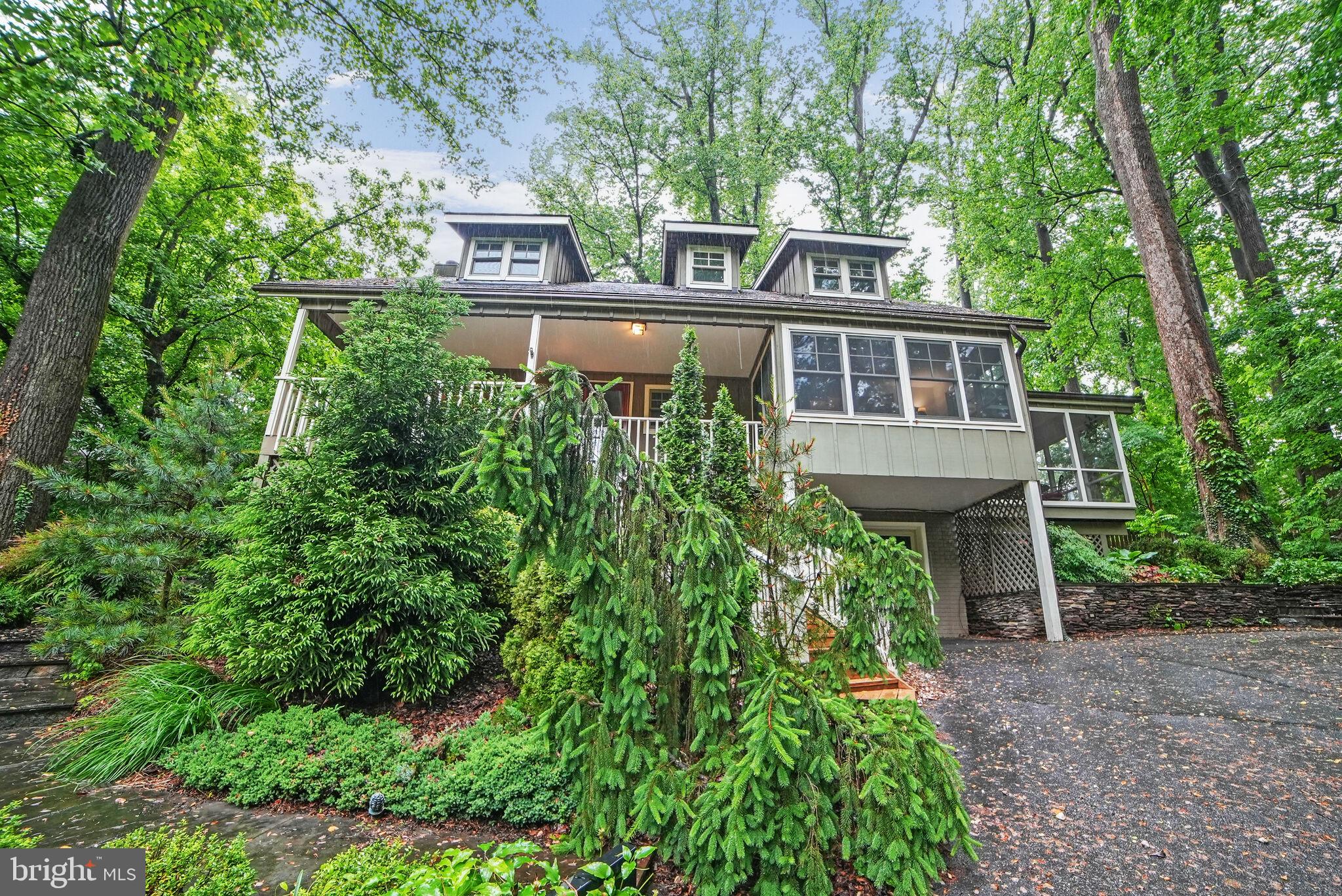9500 WOODSTOCK COURT