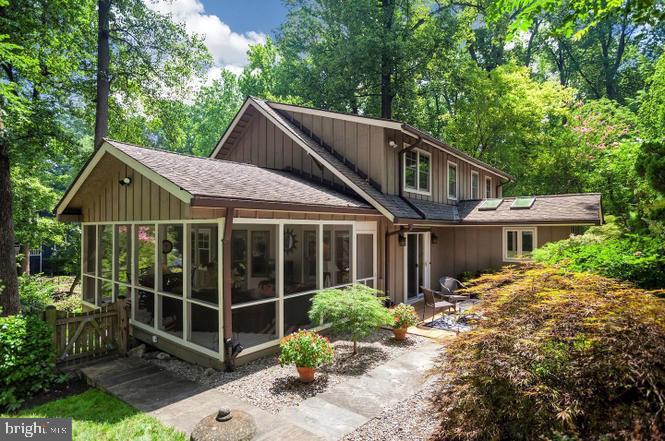 9500 WOODSTOCK COURT