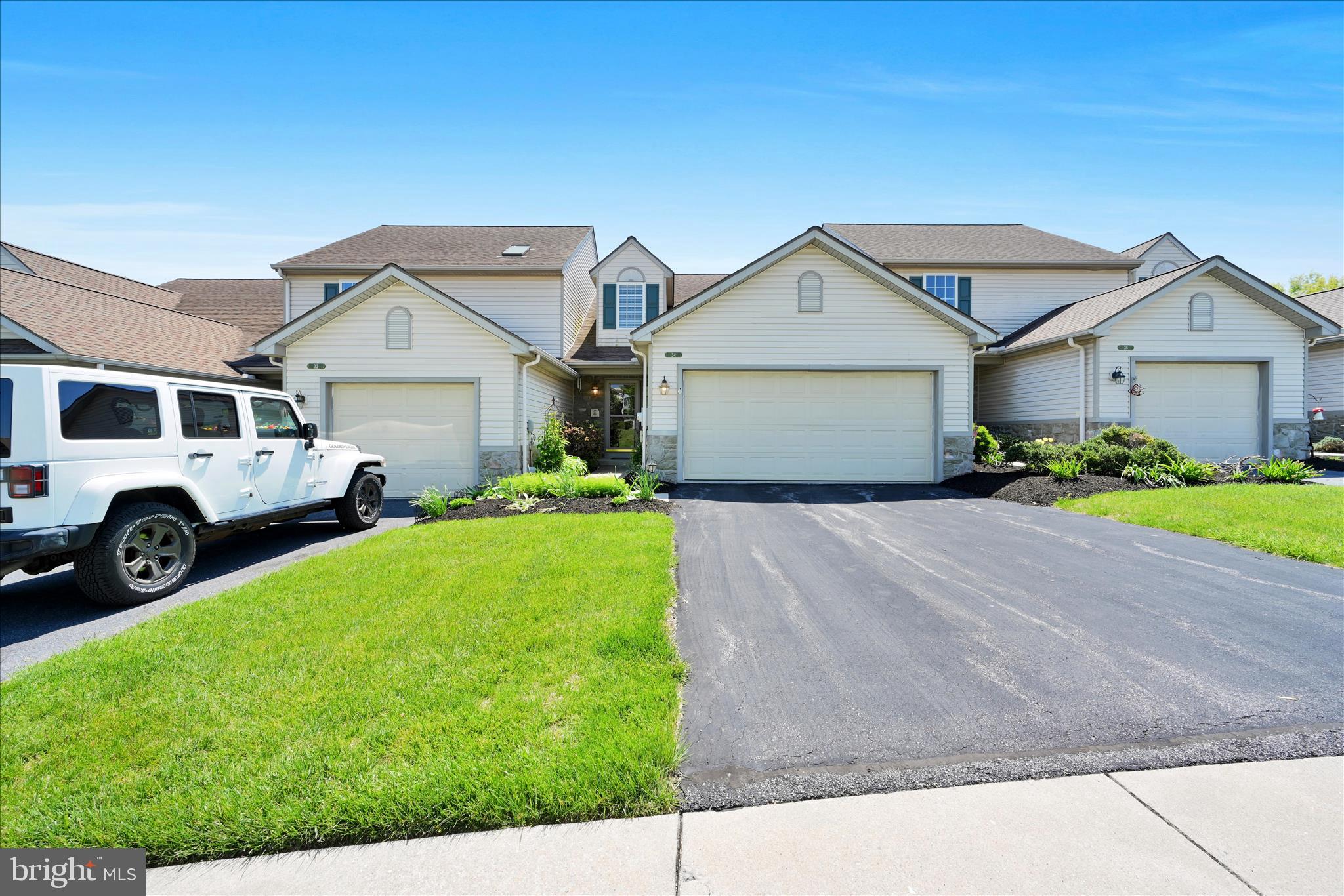 GRANDVIEW MEADOWS - Residential