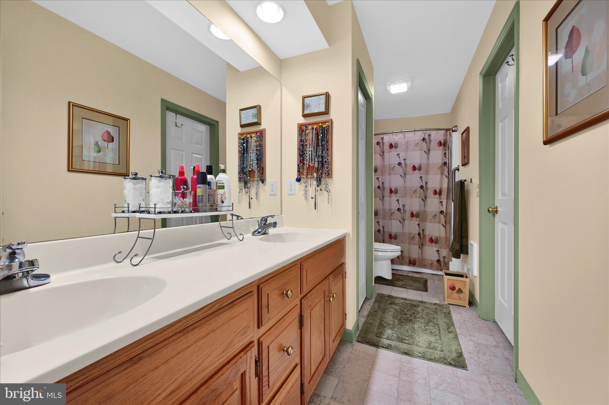 GRANDVIEW MEADOWS - Residential