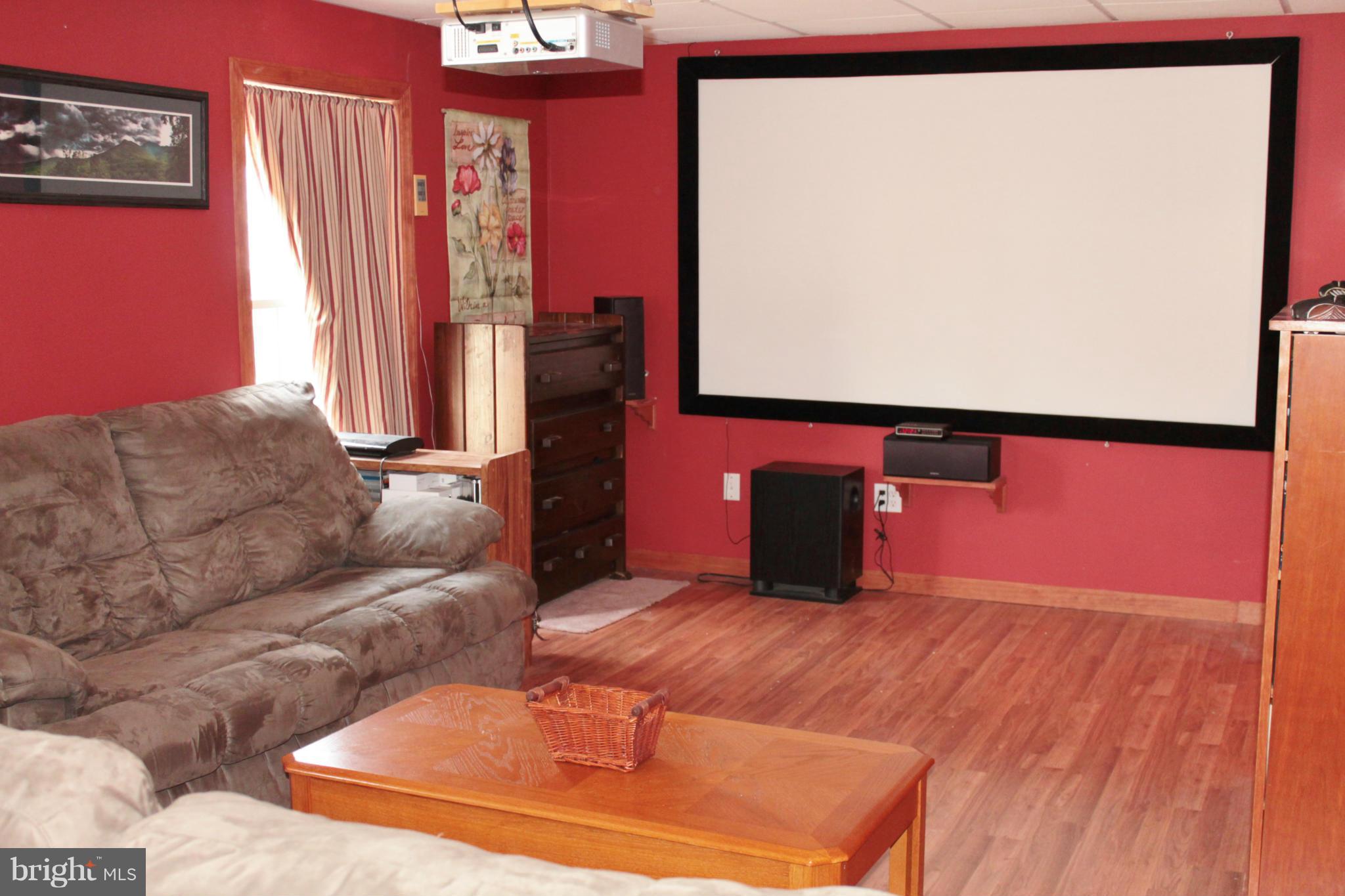 JOHNSON FARM ESTATES - Residential