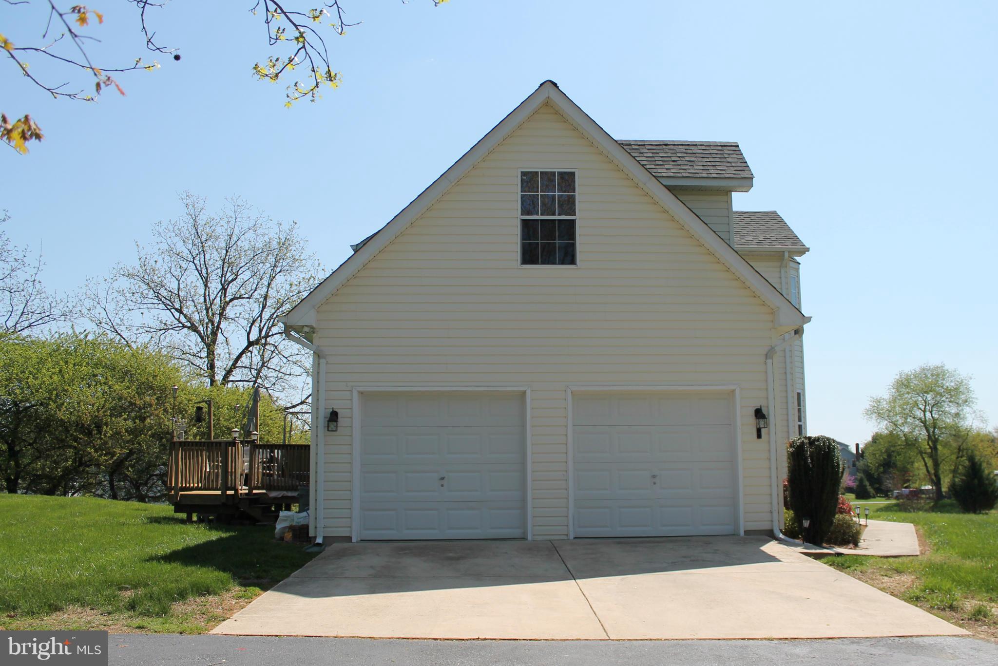 JOHNSON FARM ESTATES - Residential