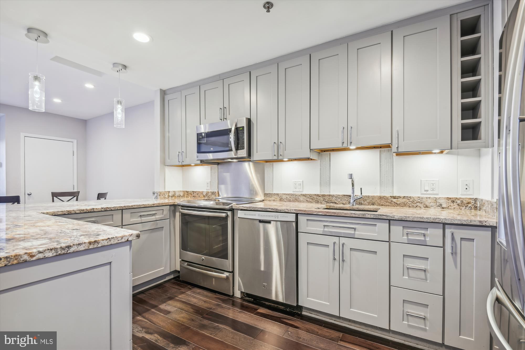 CANTON - Residential