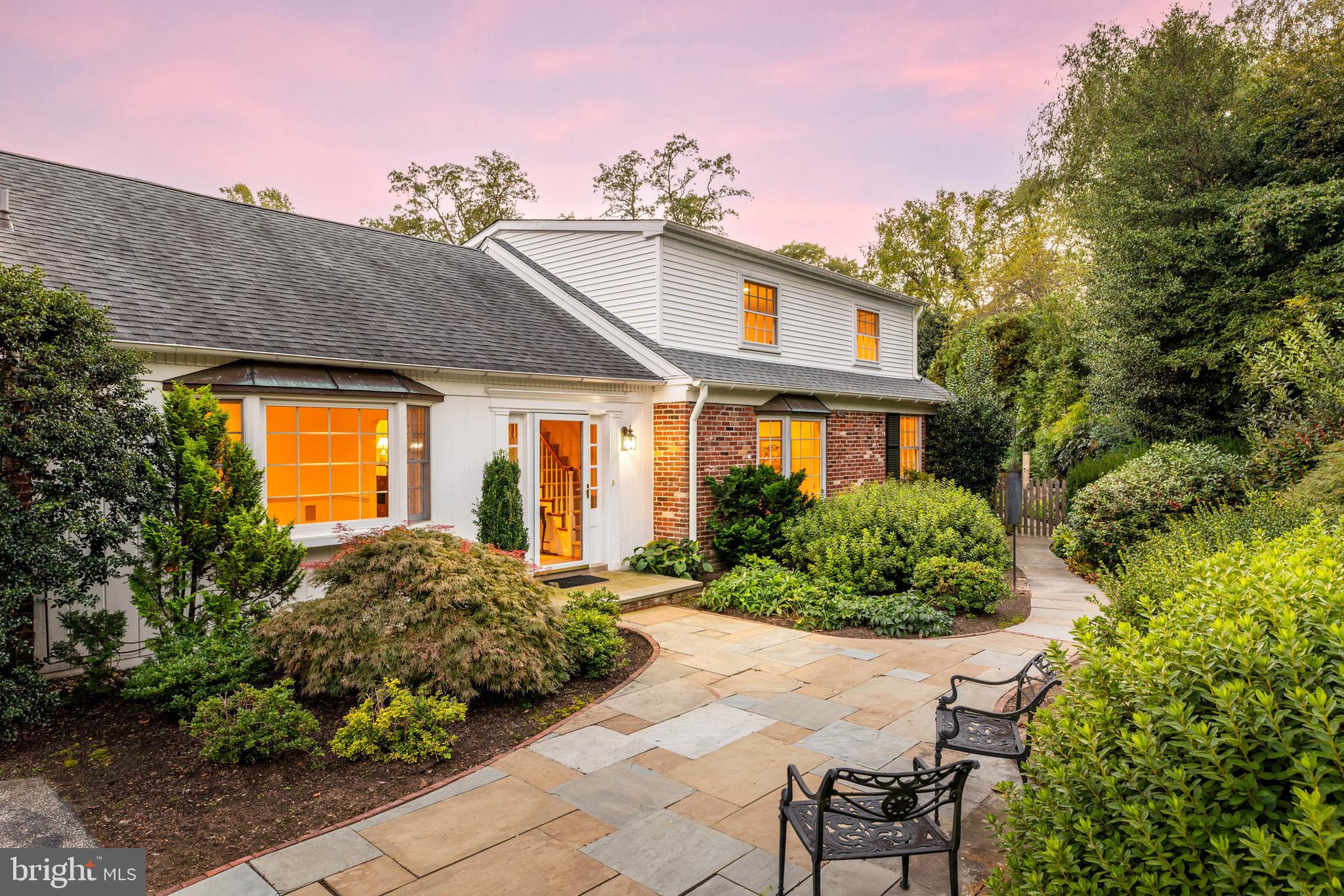 590 CRICKET LANE