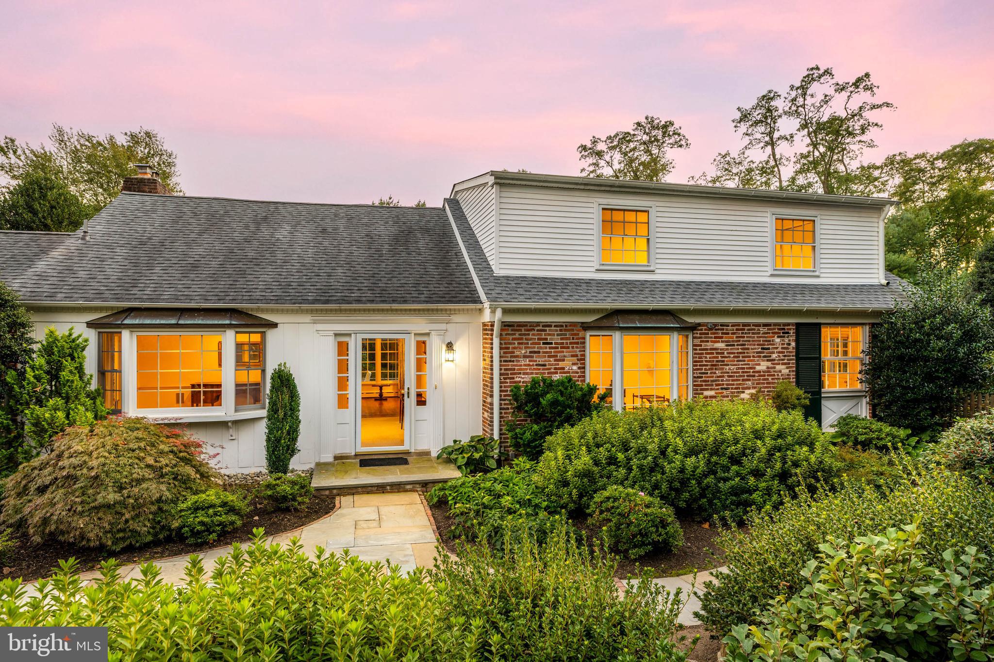 590 CRICKET LANE