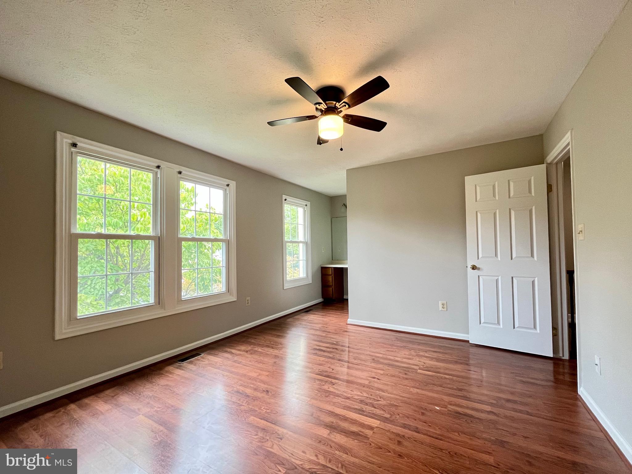 MONTGOMERY MEADOWS - Residential Lease