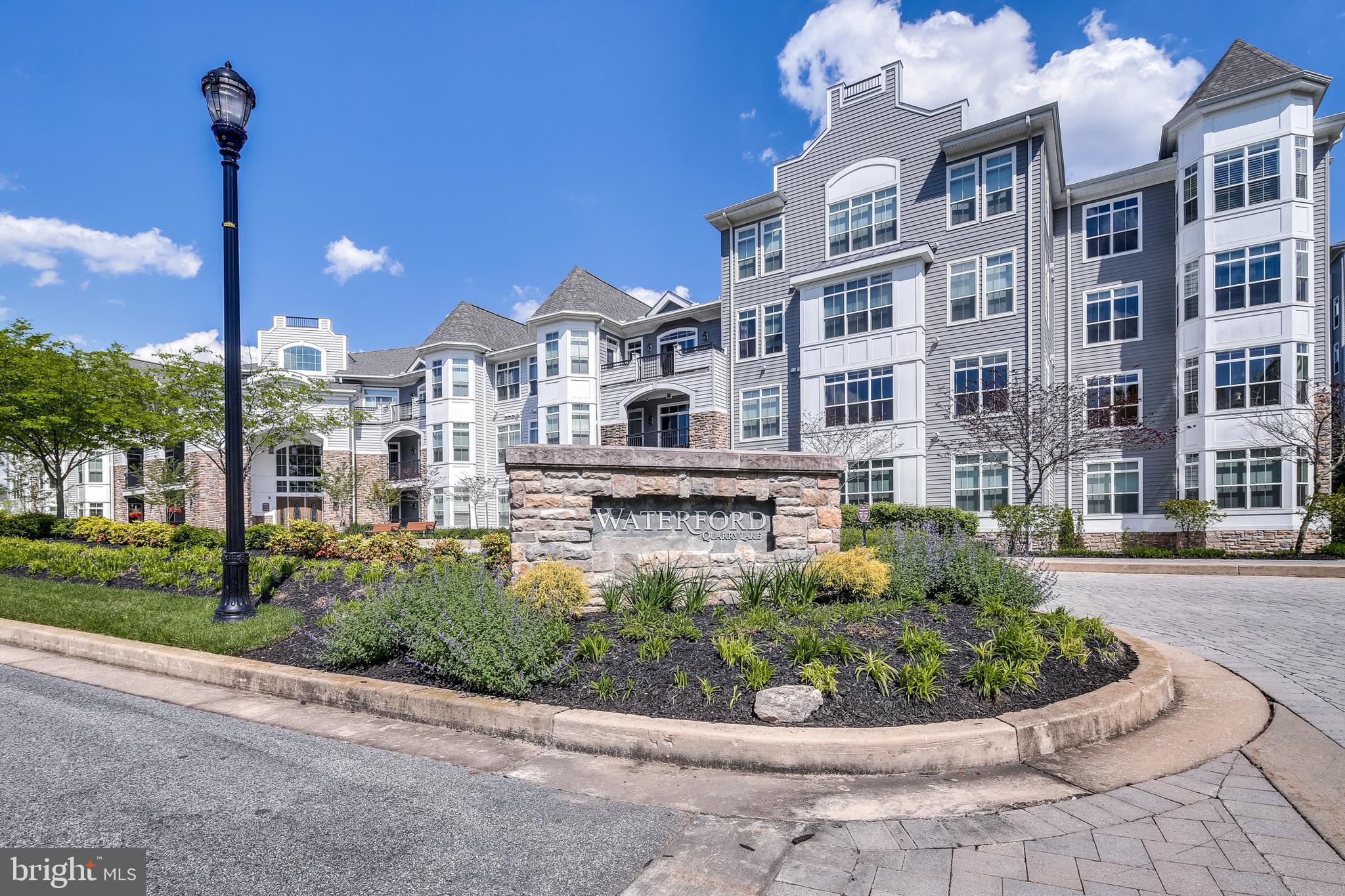 THE BLUFFS AT QUARRY LAKE - Residential