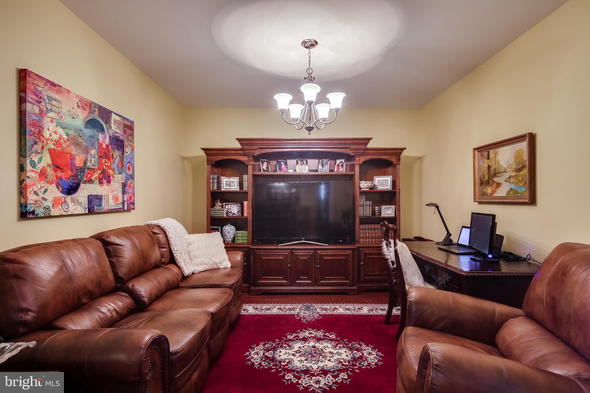 THE BLUFFS AT QUARRY LAKE - Residential