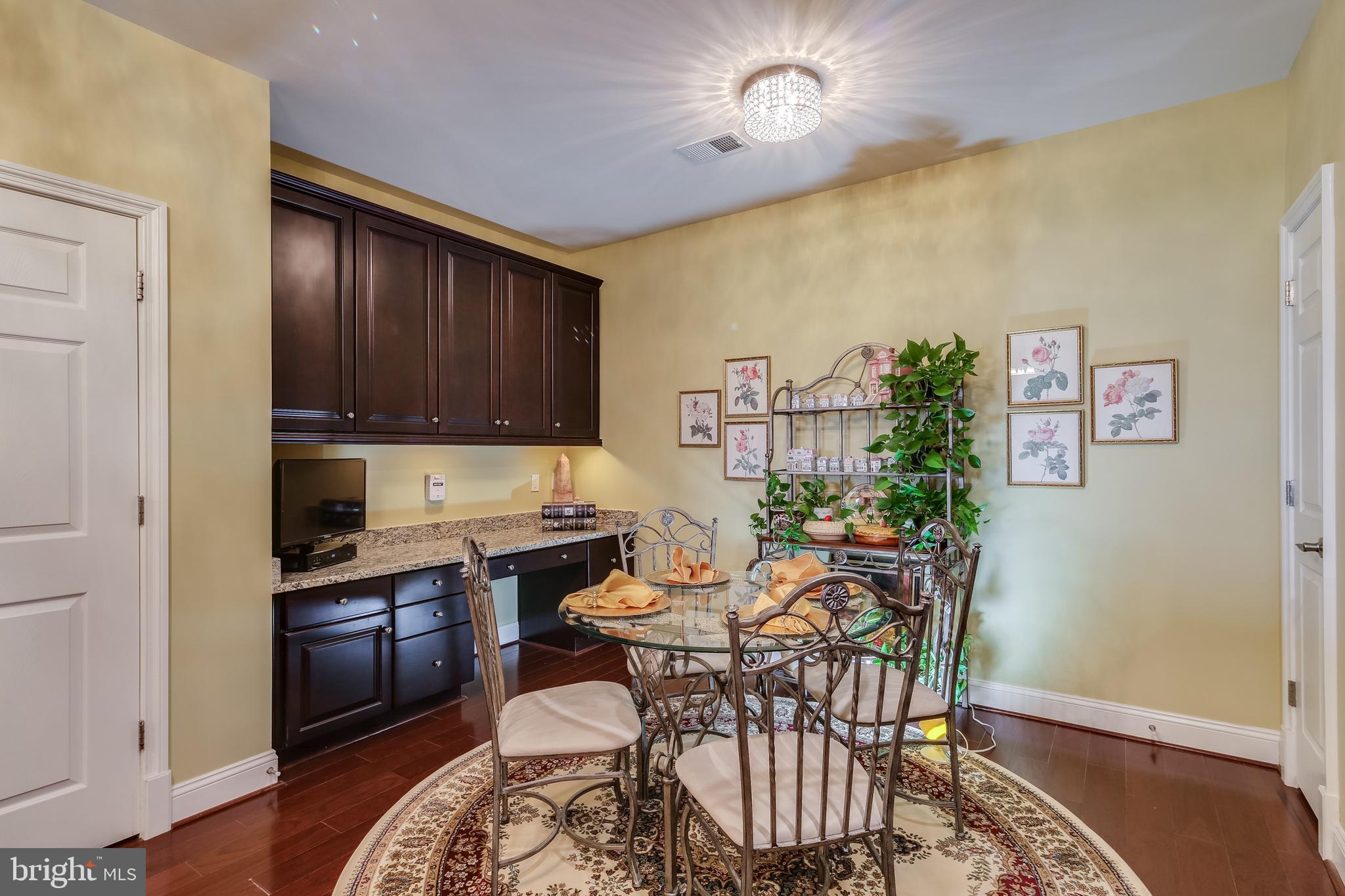 THE BLUFFS AT QUARRY LAKE - Residential