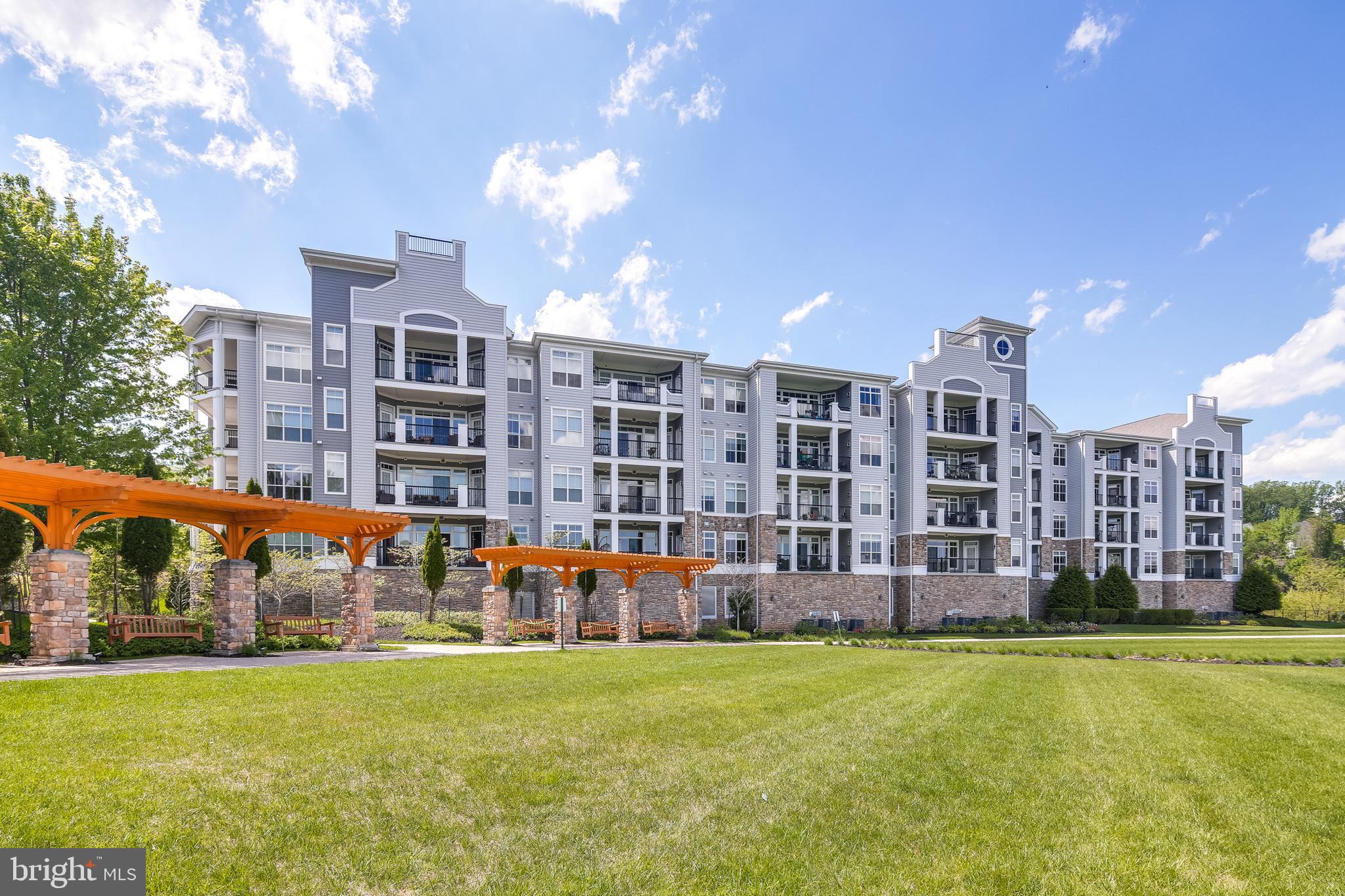 THE BLUFFS AT QUARRY LAKE - Residential