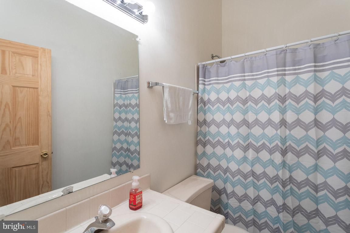 AMYCLAE ESTATES - Residential Lease