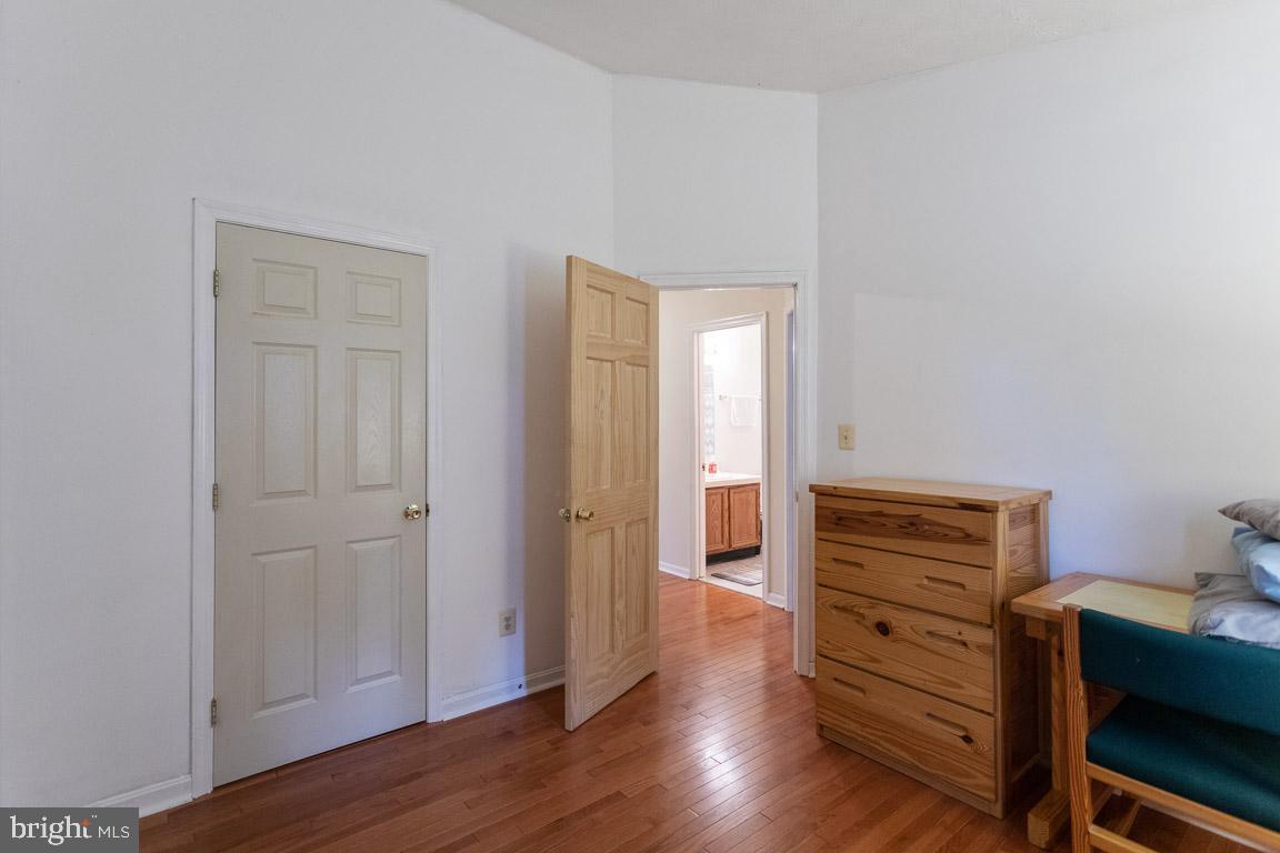 AMYCLAE ESTATES - Residential Lease