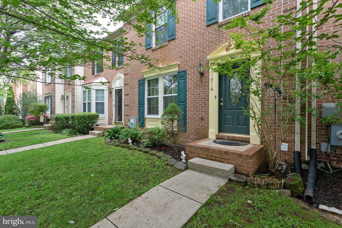 AMYCLAE ESTATES - Residential Lease