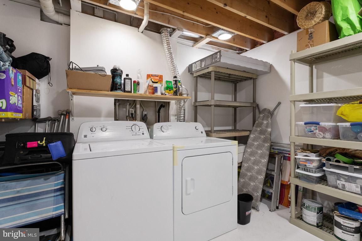 AMYCLAE ESTATES - Residential Lease