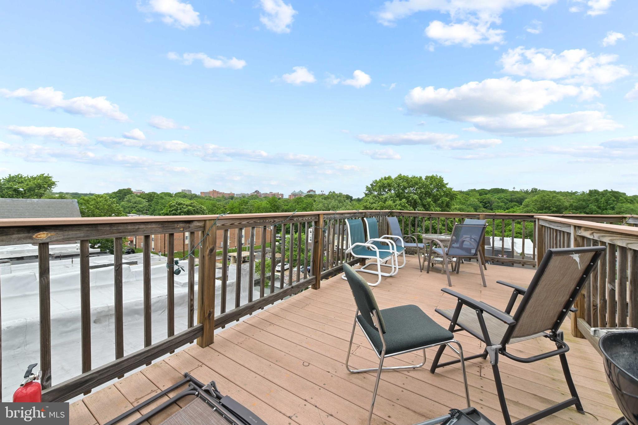 HAMPDEN HISTORIC DISTRICT - Residential Lease