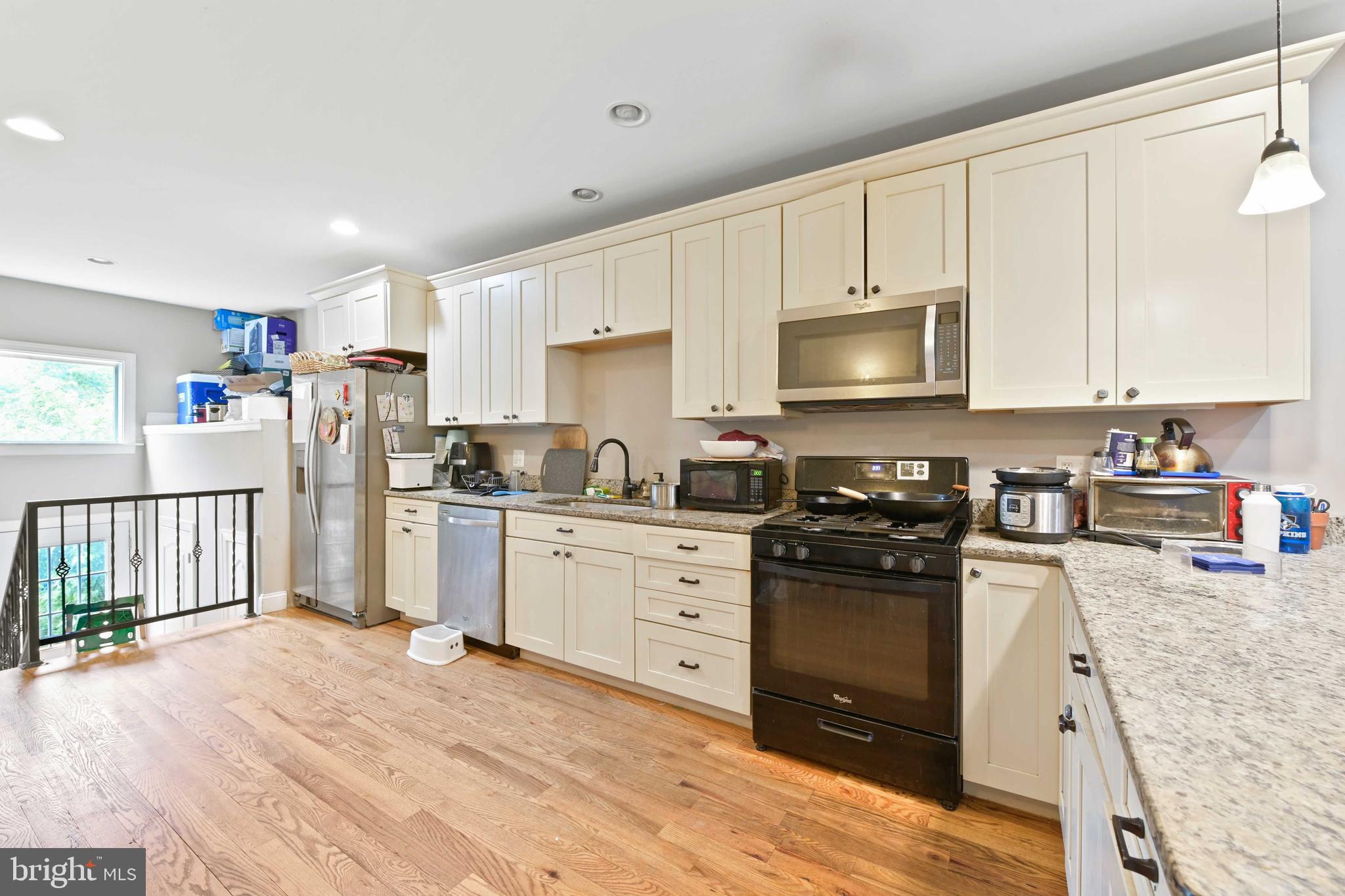 HAMPDEN HISTORIC DISTRICT - Residential Lease