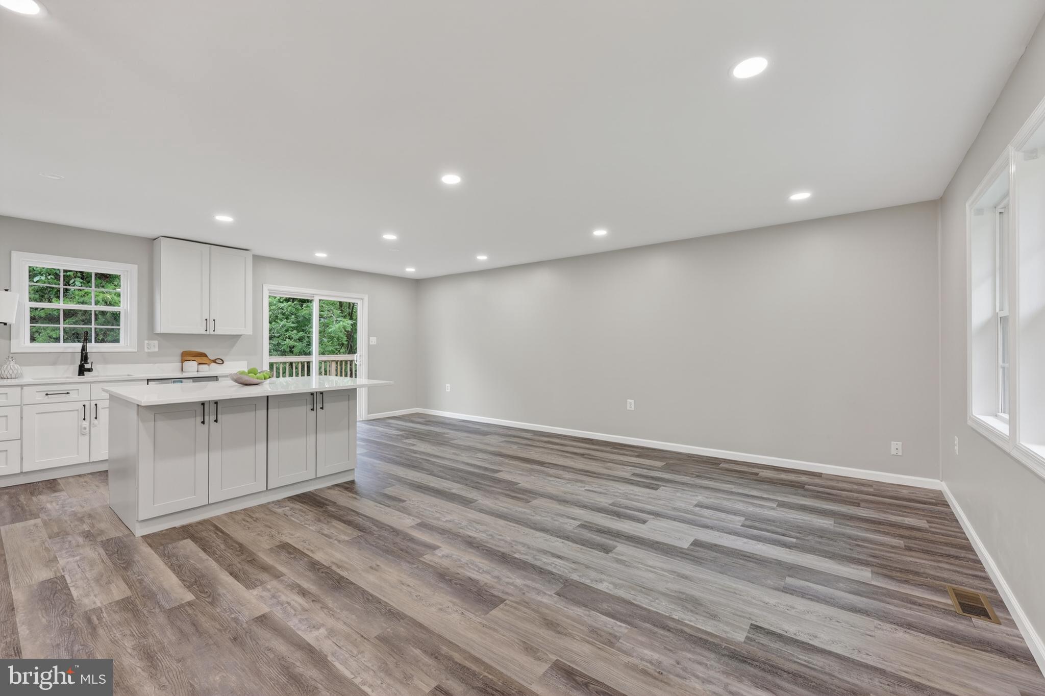 APPLE MT LAKE - Residential