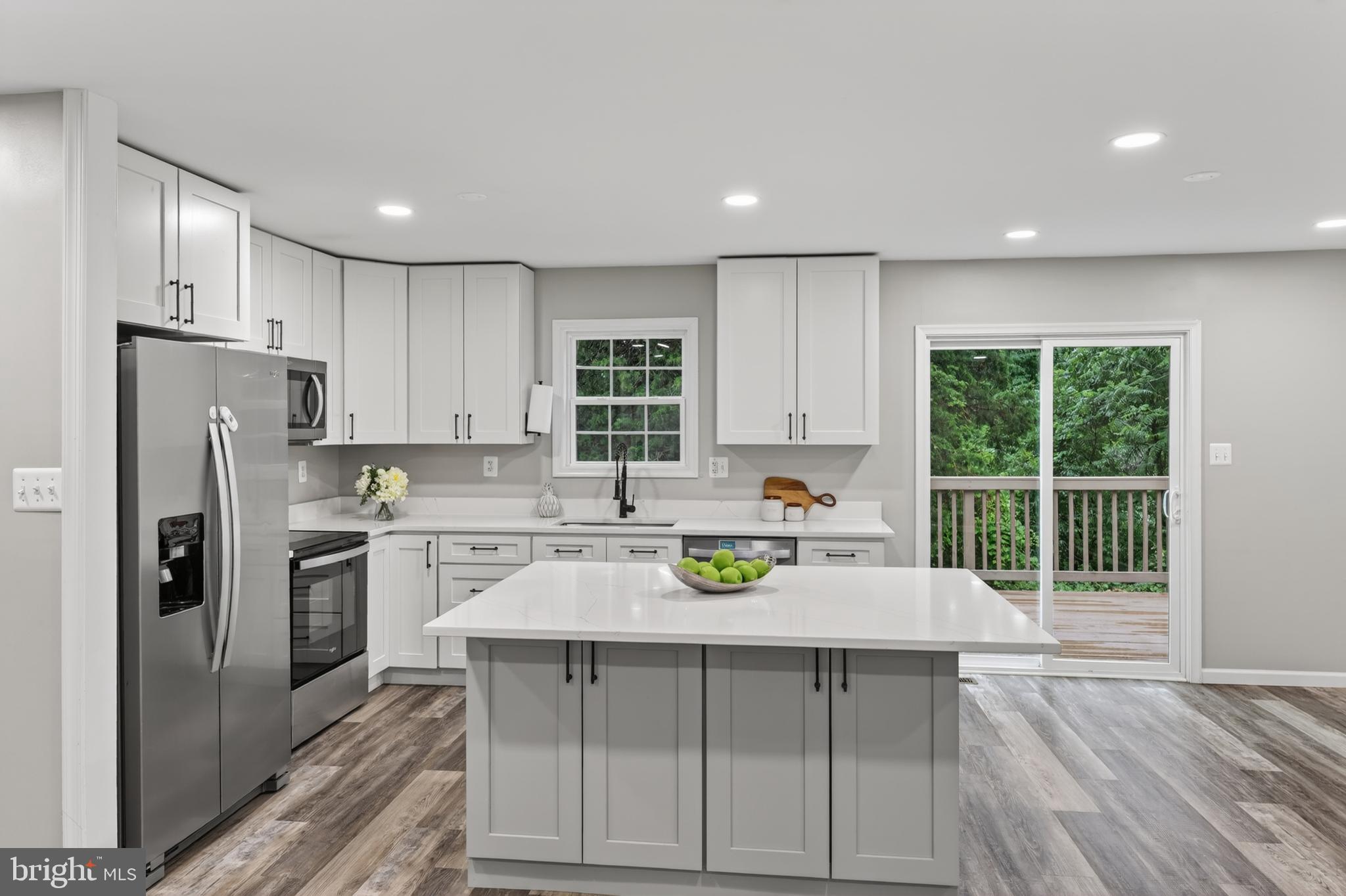 APPLE MT LAKE - Residential