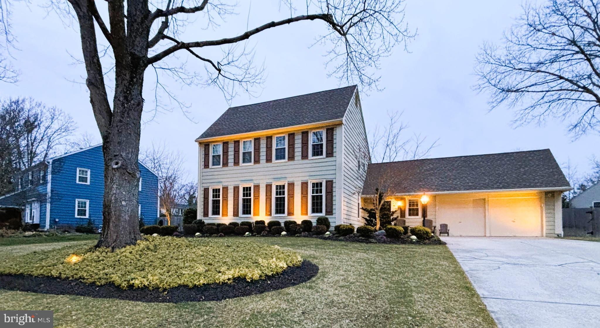 FOX HOLLOW - Residential