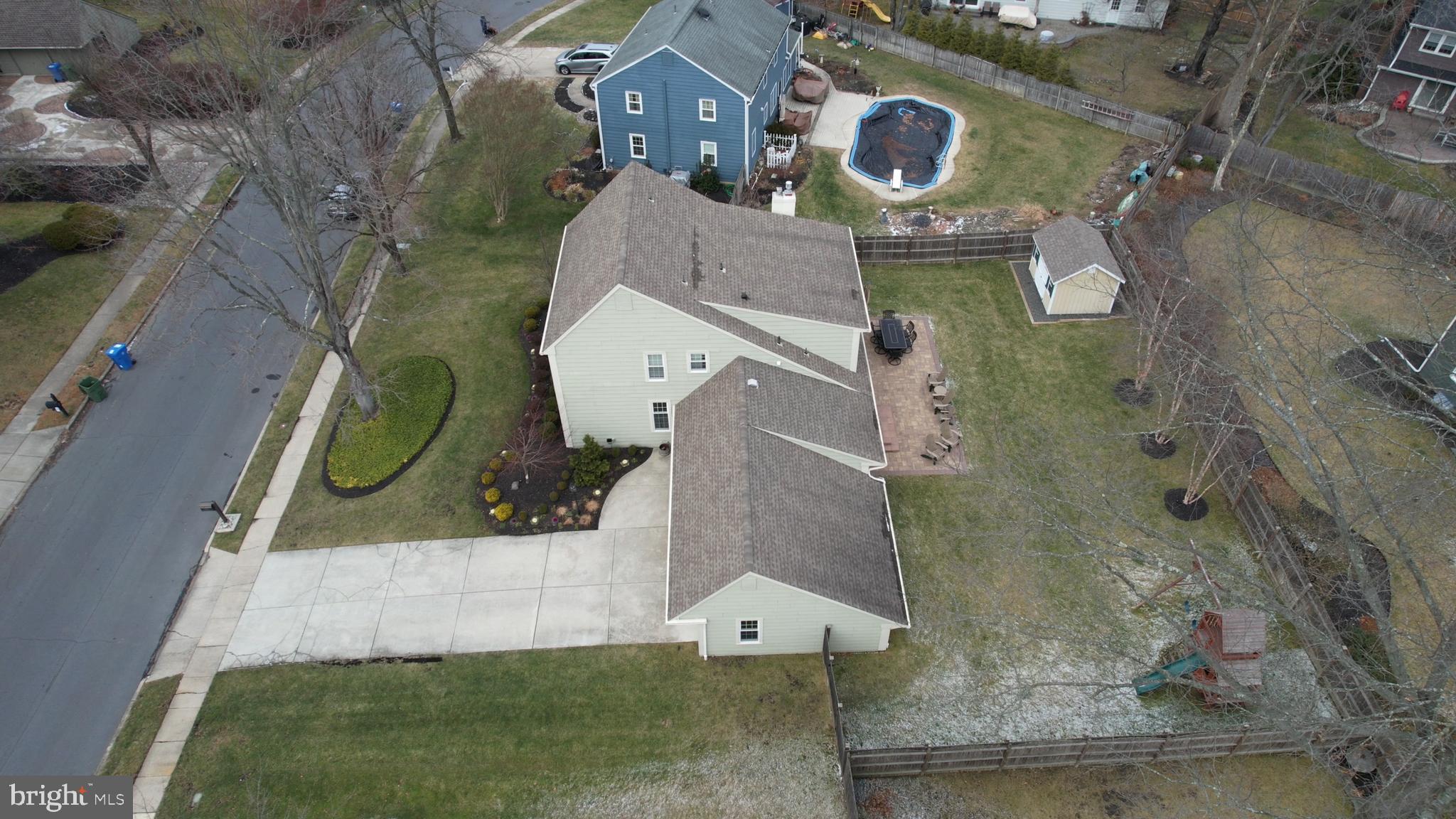 FOX HOLLOW - Residential